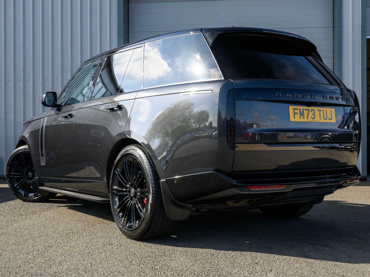 Land Rover Range Rover view 2