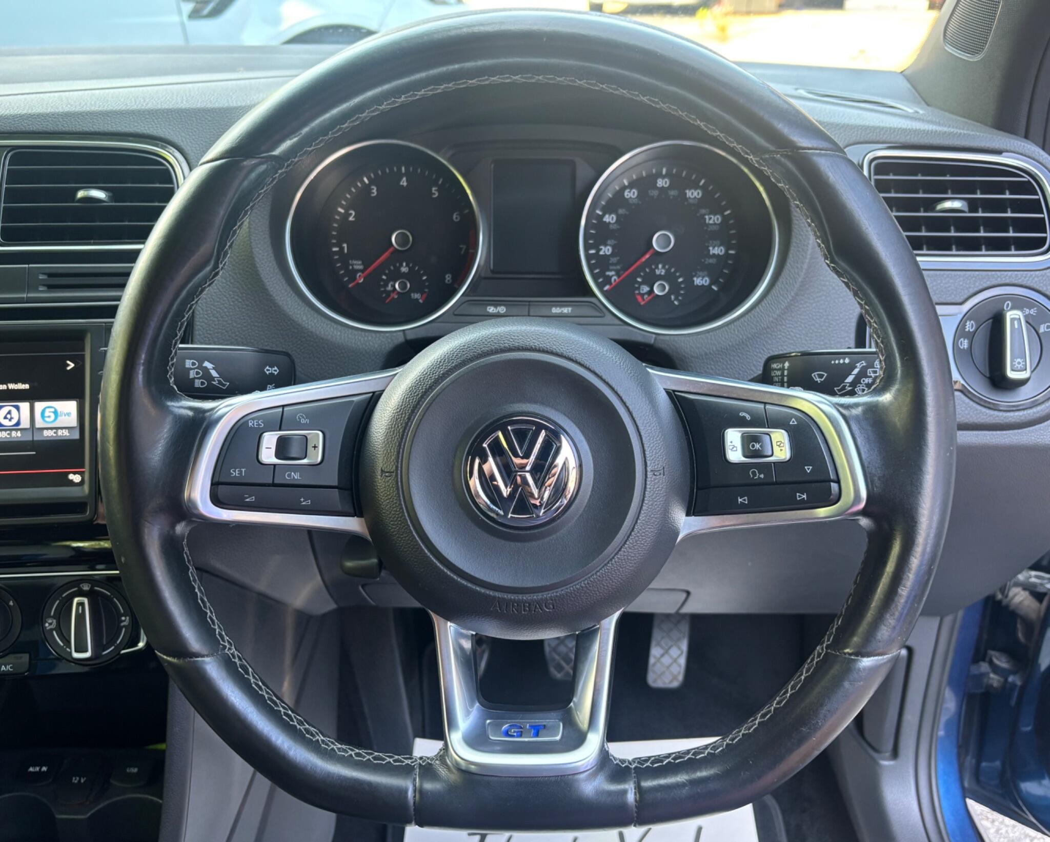 Volkswagen Polo view 13