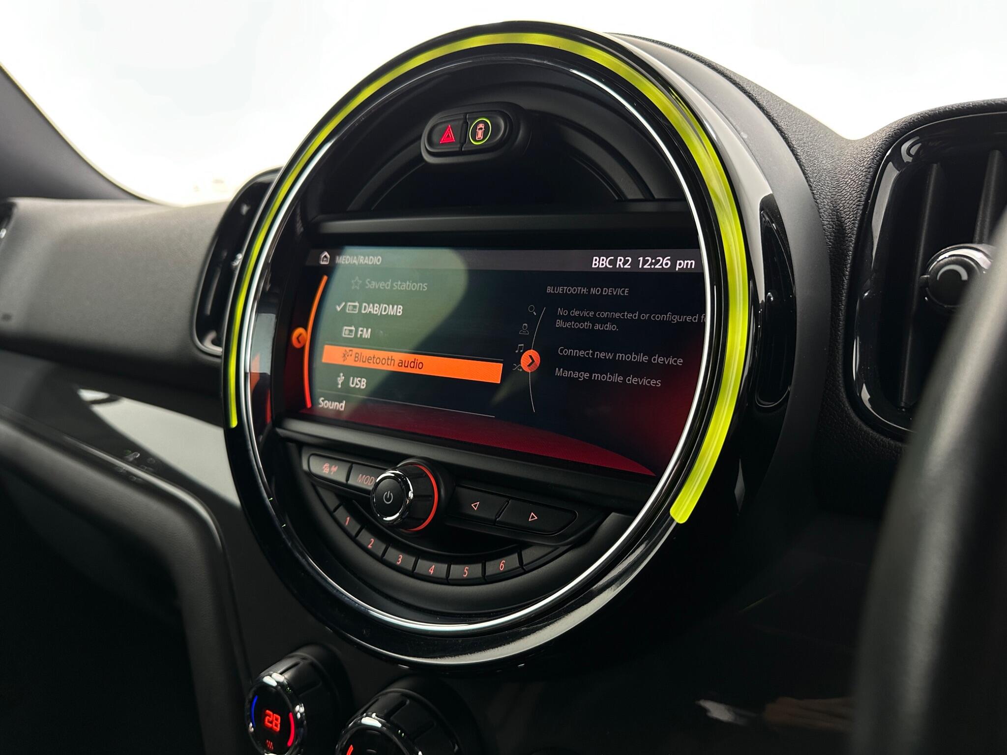 Mini Countryman view 24