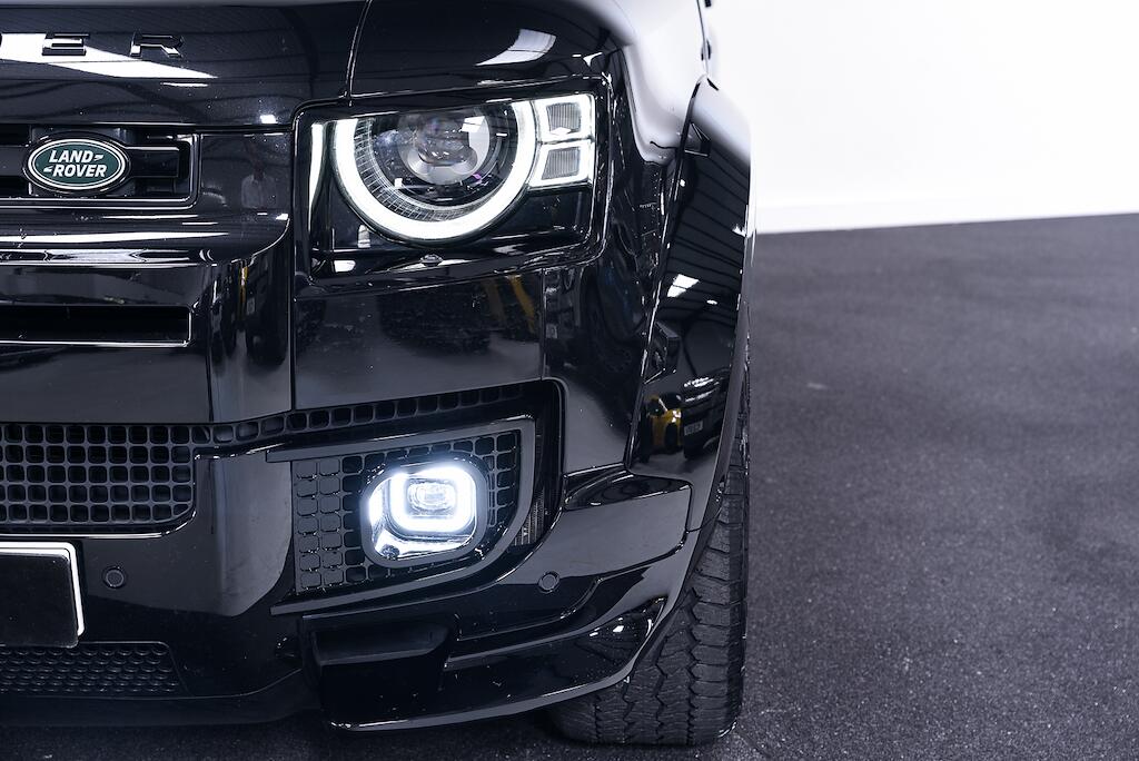 Land Rover Defender view 8