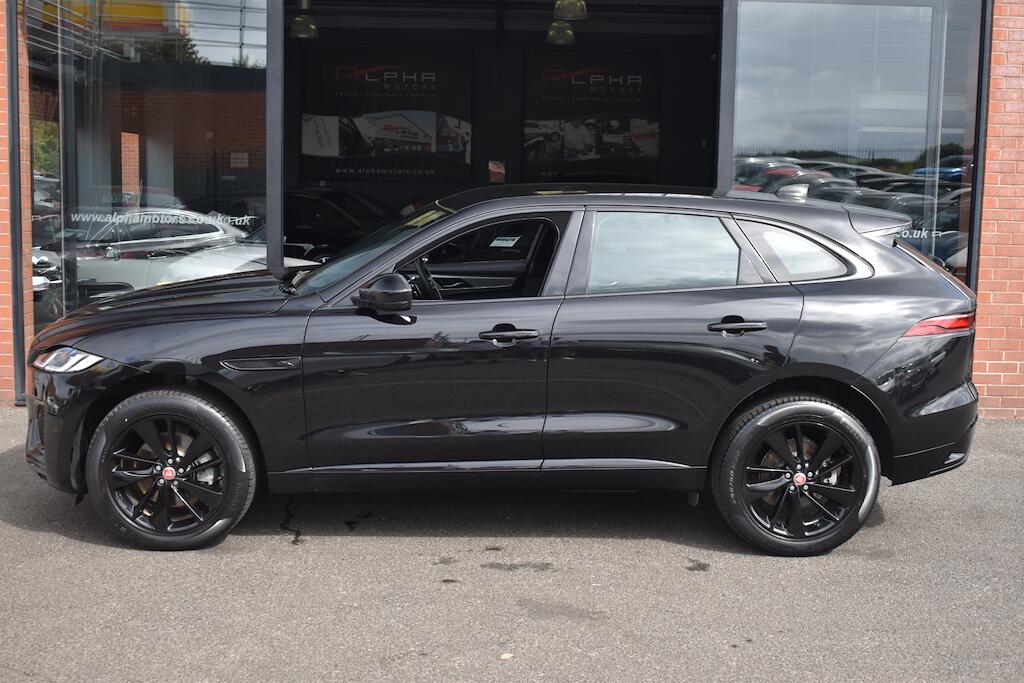 Jaguar F-Pace view 15