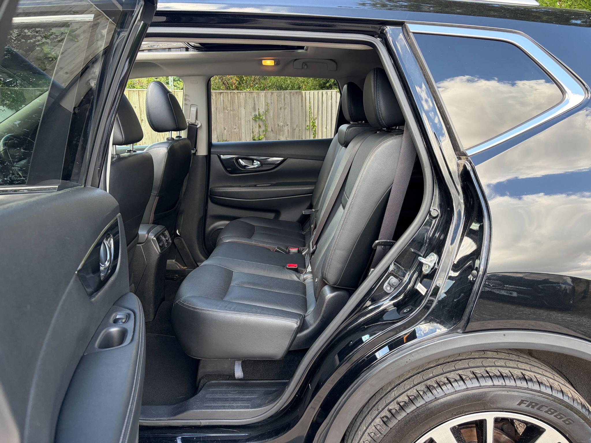 Nissan X-Trail view 13