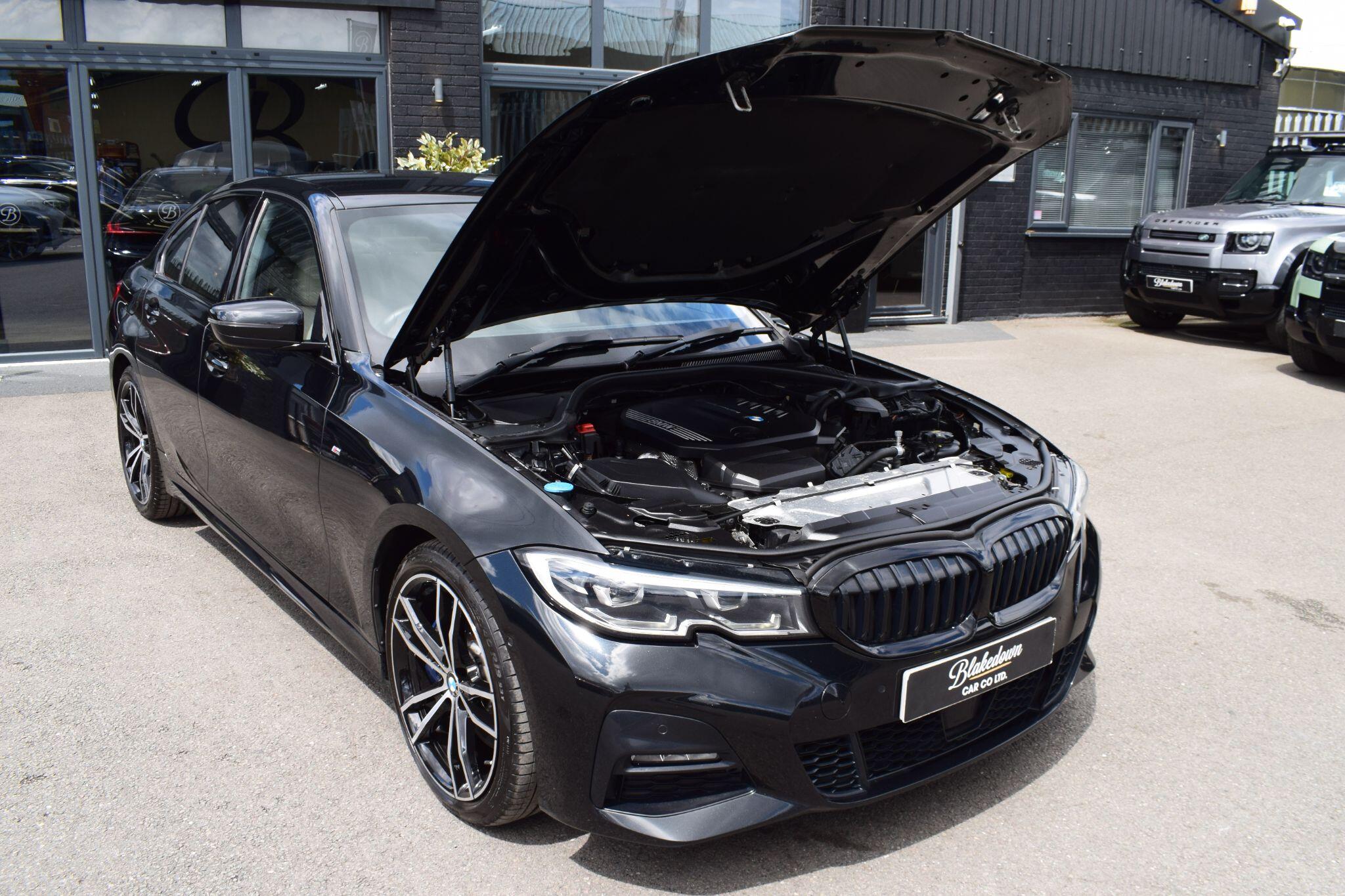 BMW 3 Series view 31