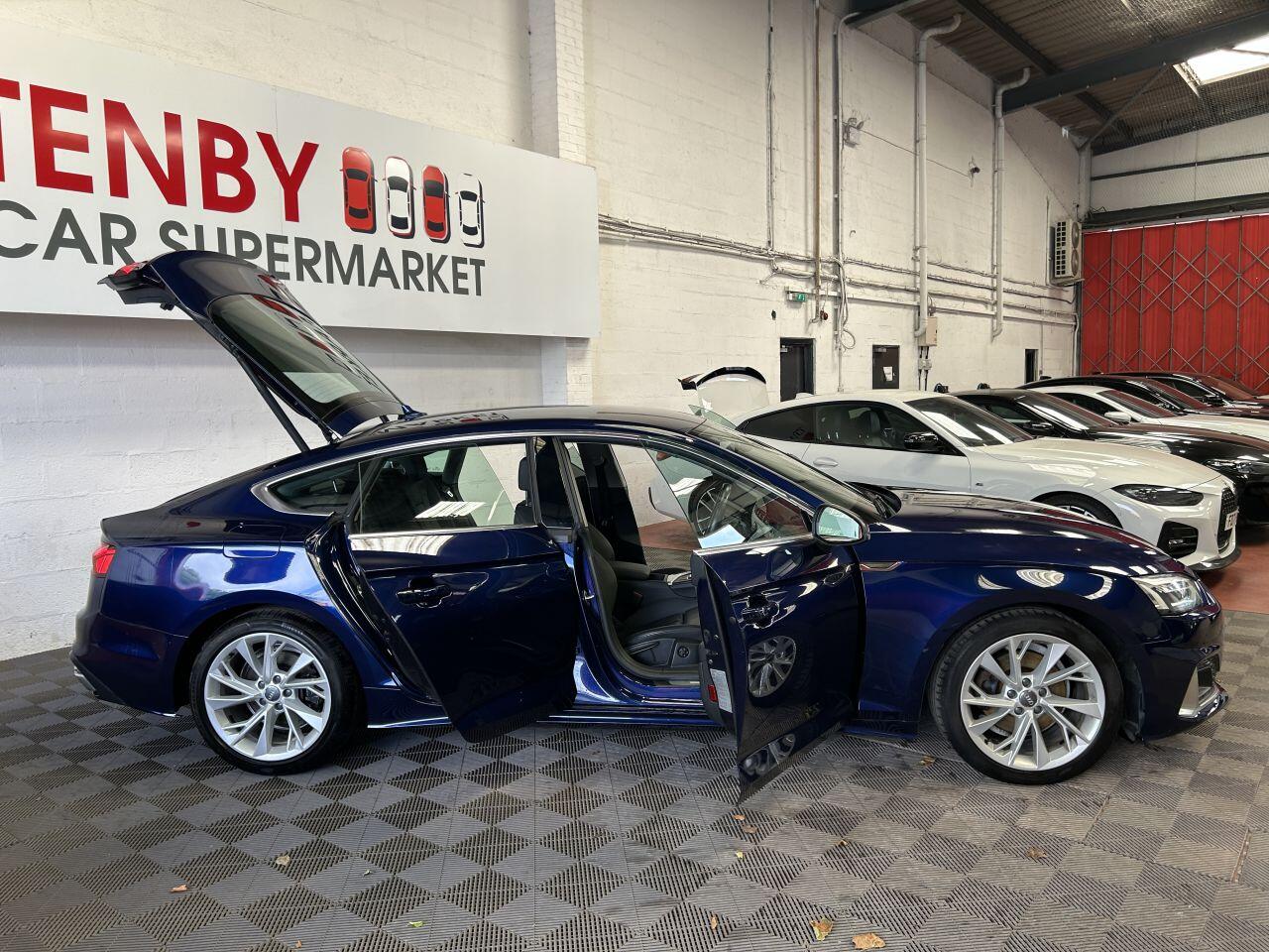 Audi A5 view 14