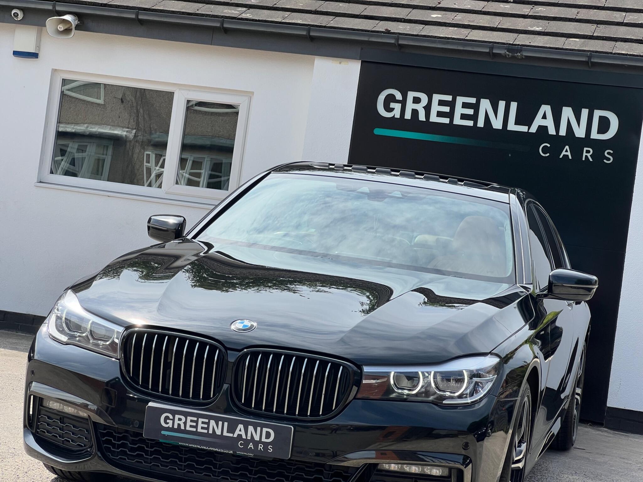 BMW 7 Series view 20
