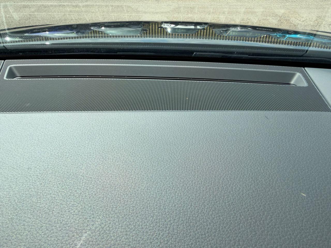 Audi A6 Saloon view 55