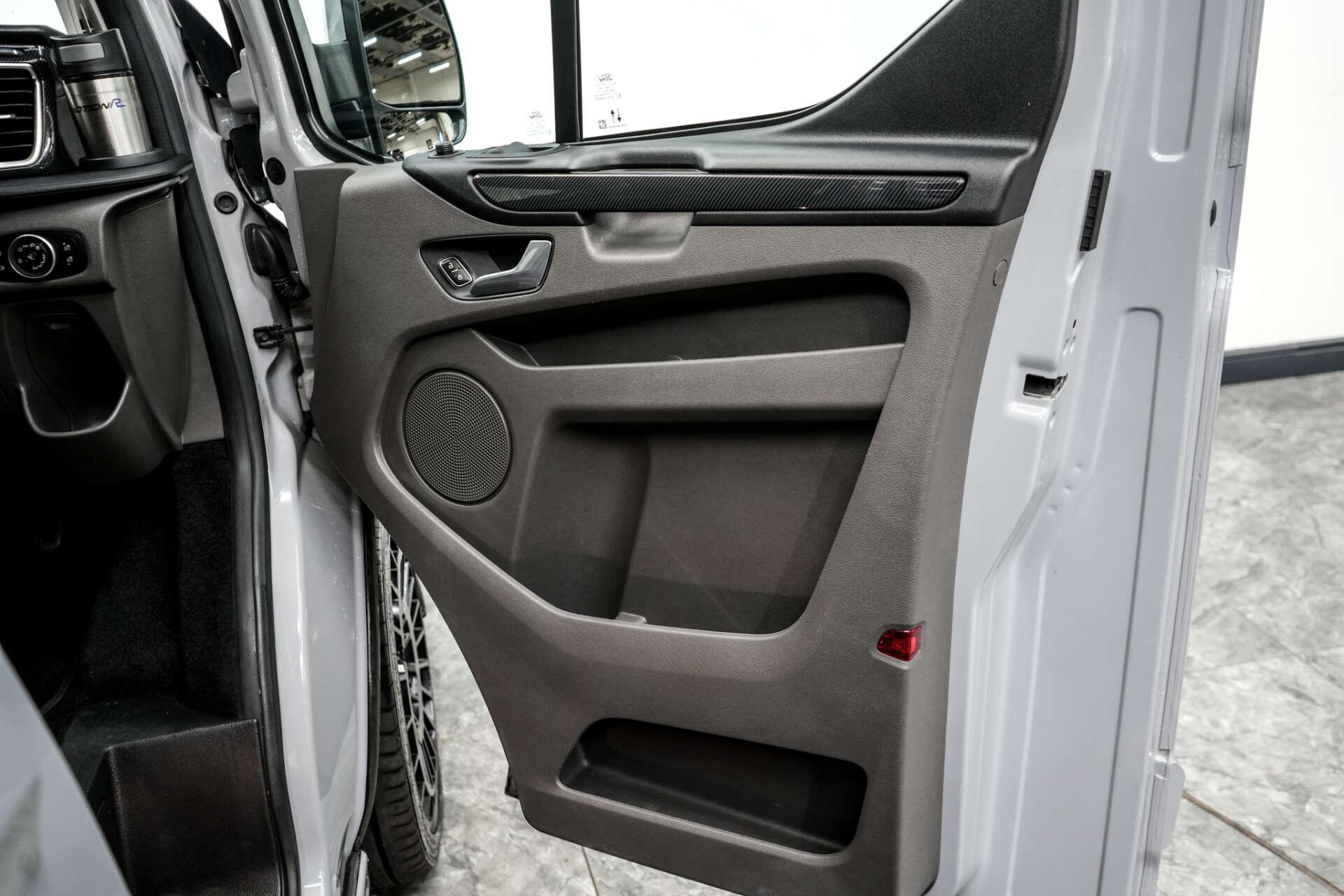 Ford Transit Custom view 24