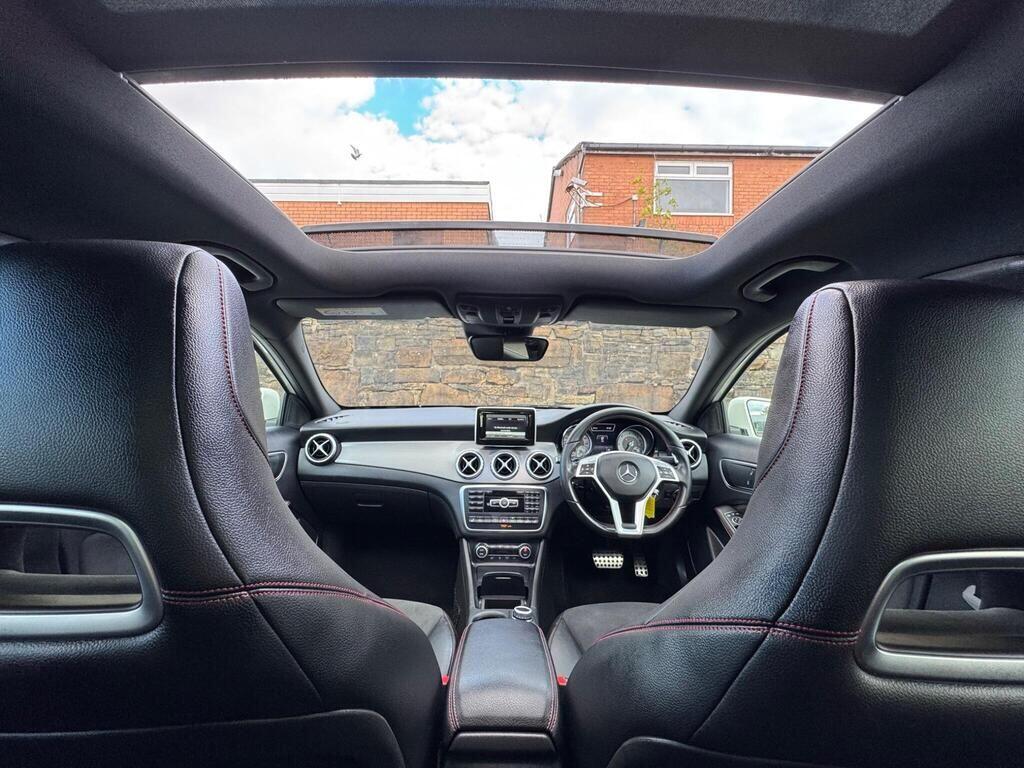 Mercedes-Benz Gla view 11