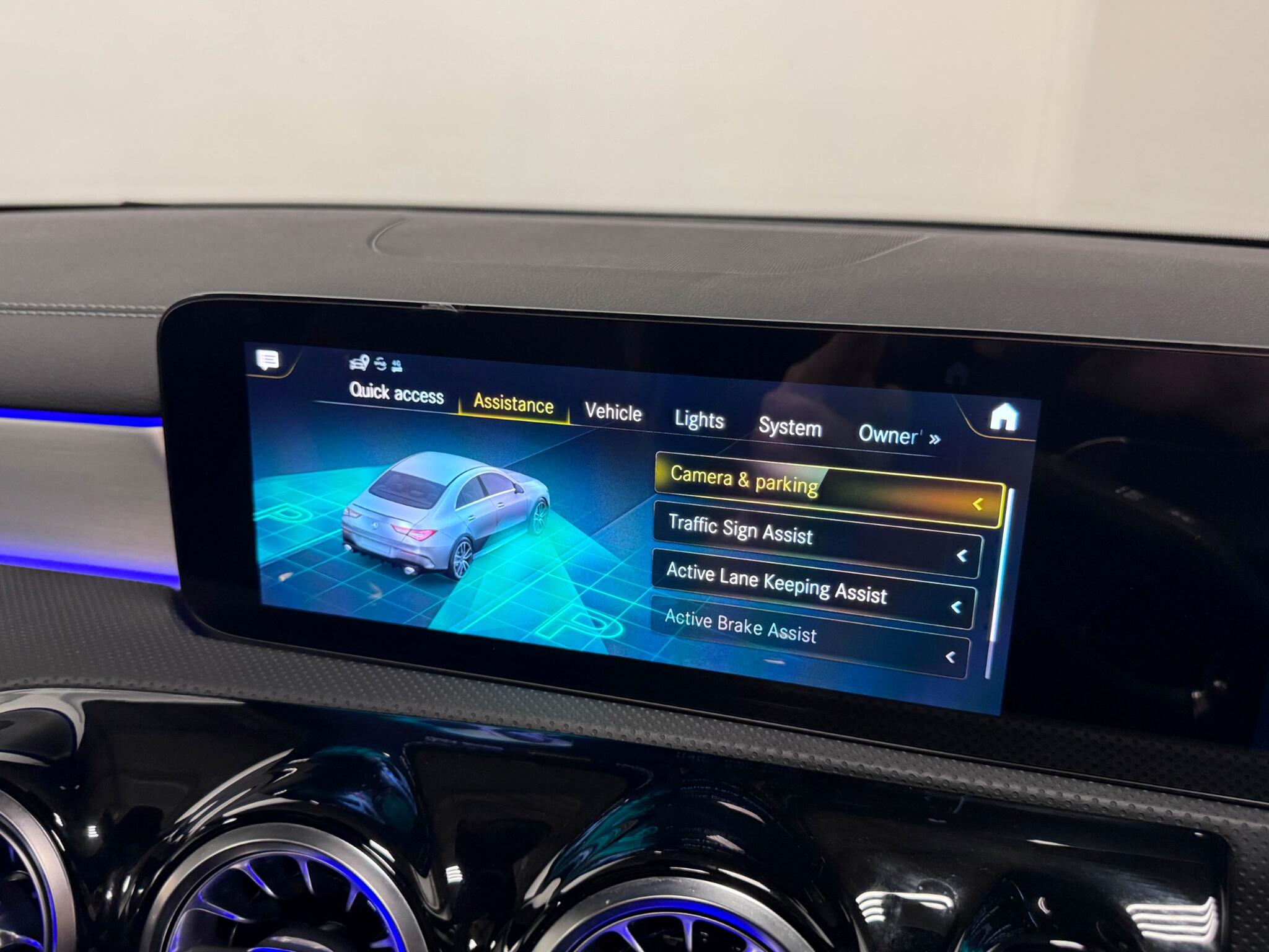 Mercedes-Benz Cla view 49