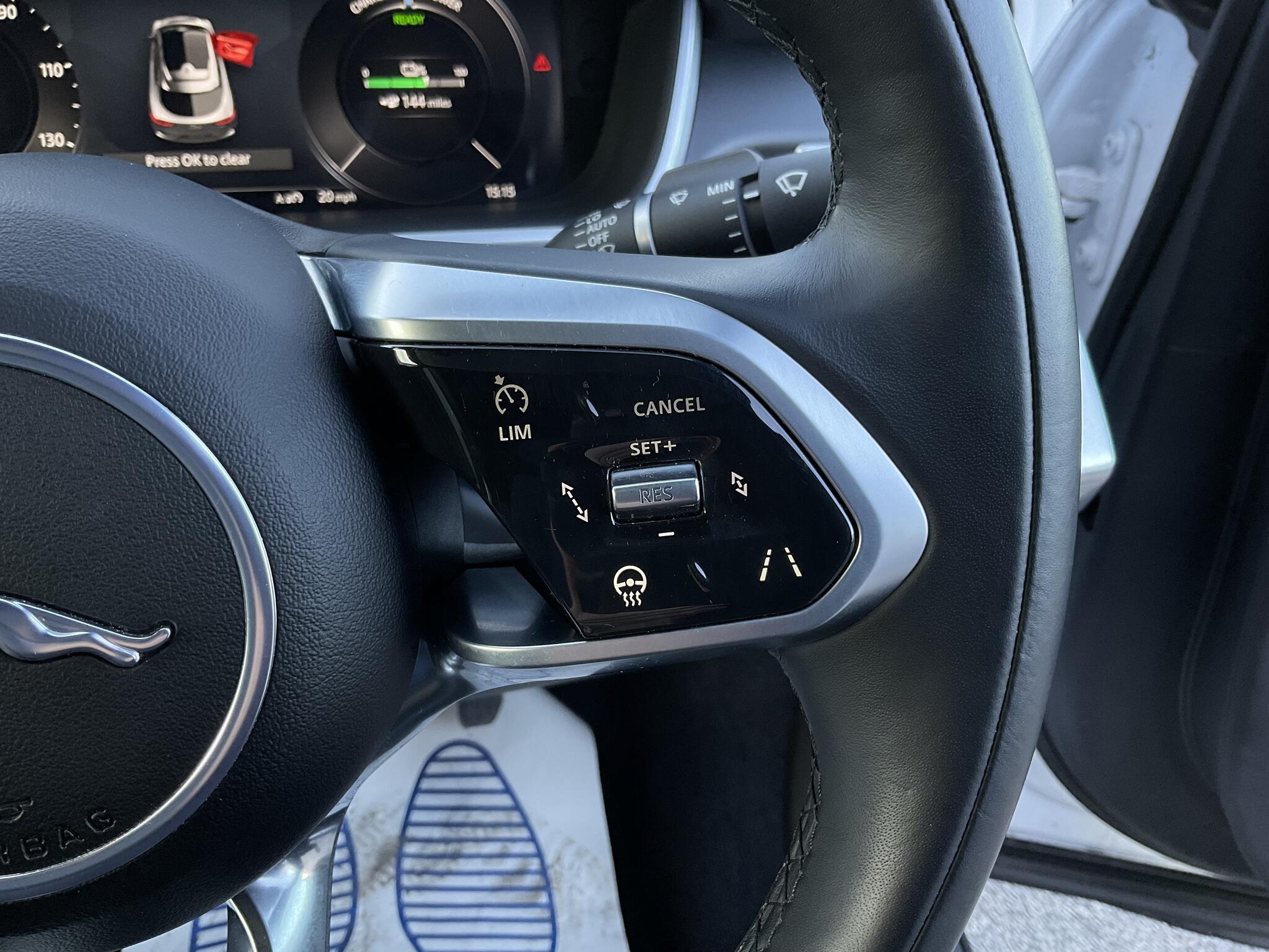 Jaguar I-Pace view 9