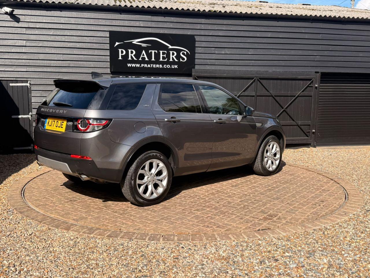 Land Rover Discovery Sport view 23