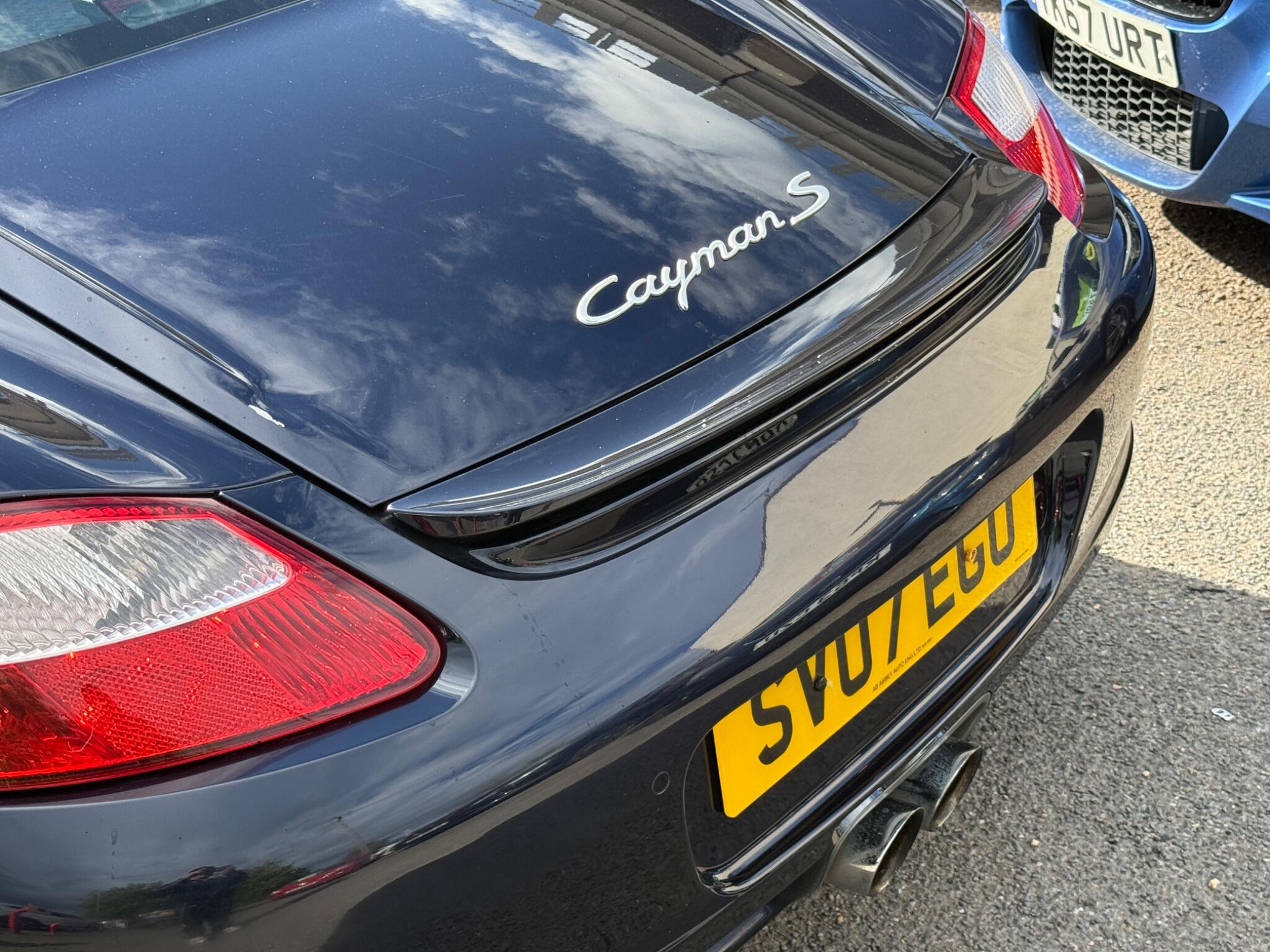 Porsche Cayman - Image 20