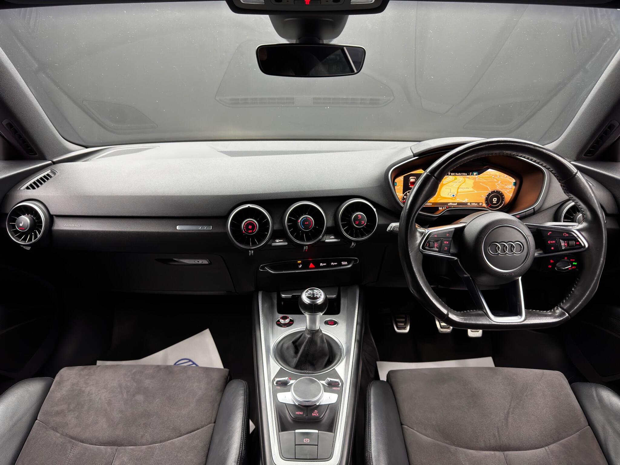 Audi TT view 10