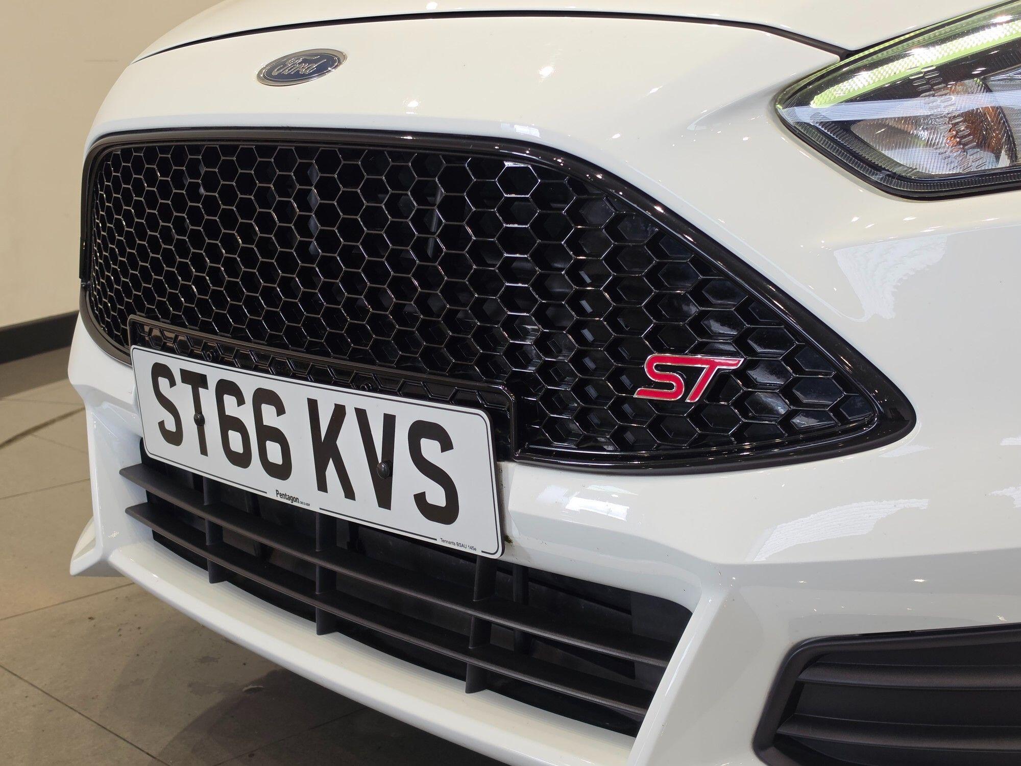 Ford Focus view 52