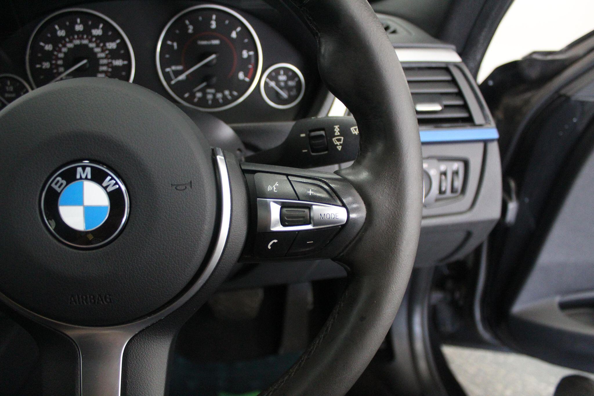 BMW 3 Series view 46