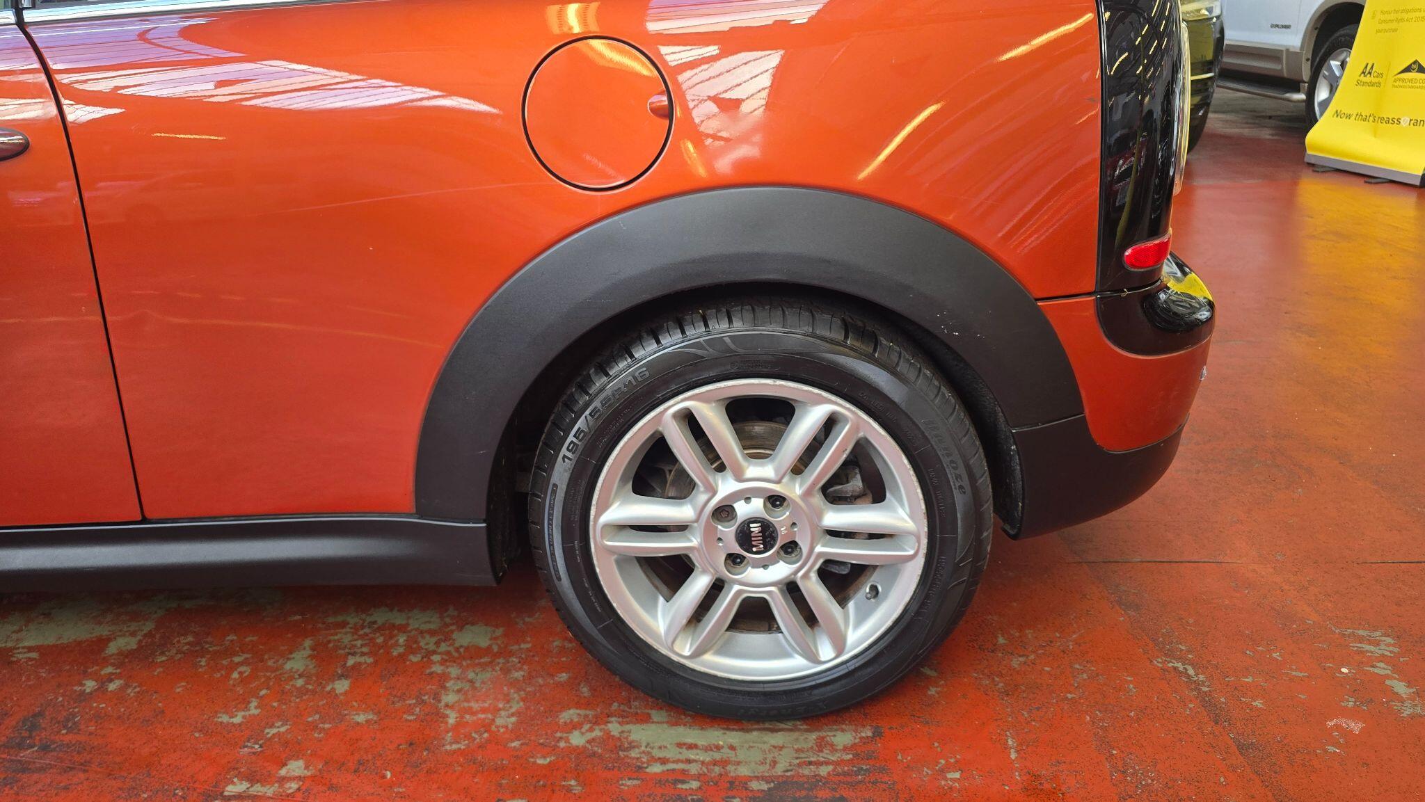 Mini Clubman view 30