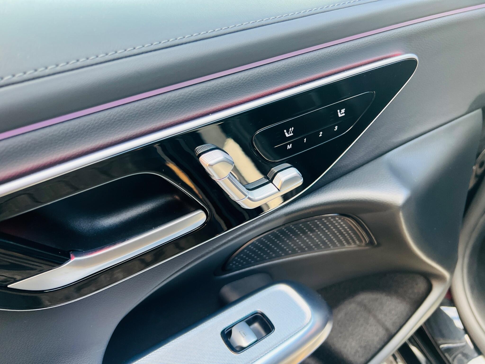 Mercedes-Benz E Class view 42