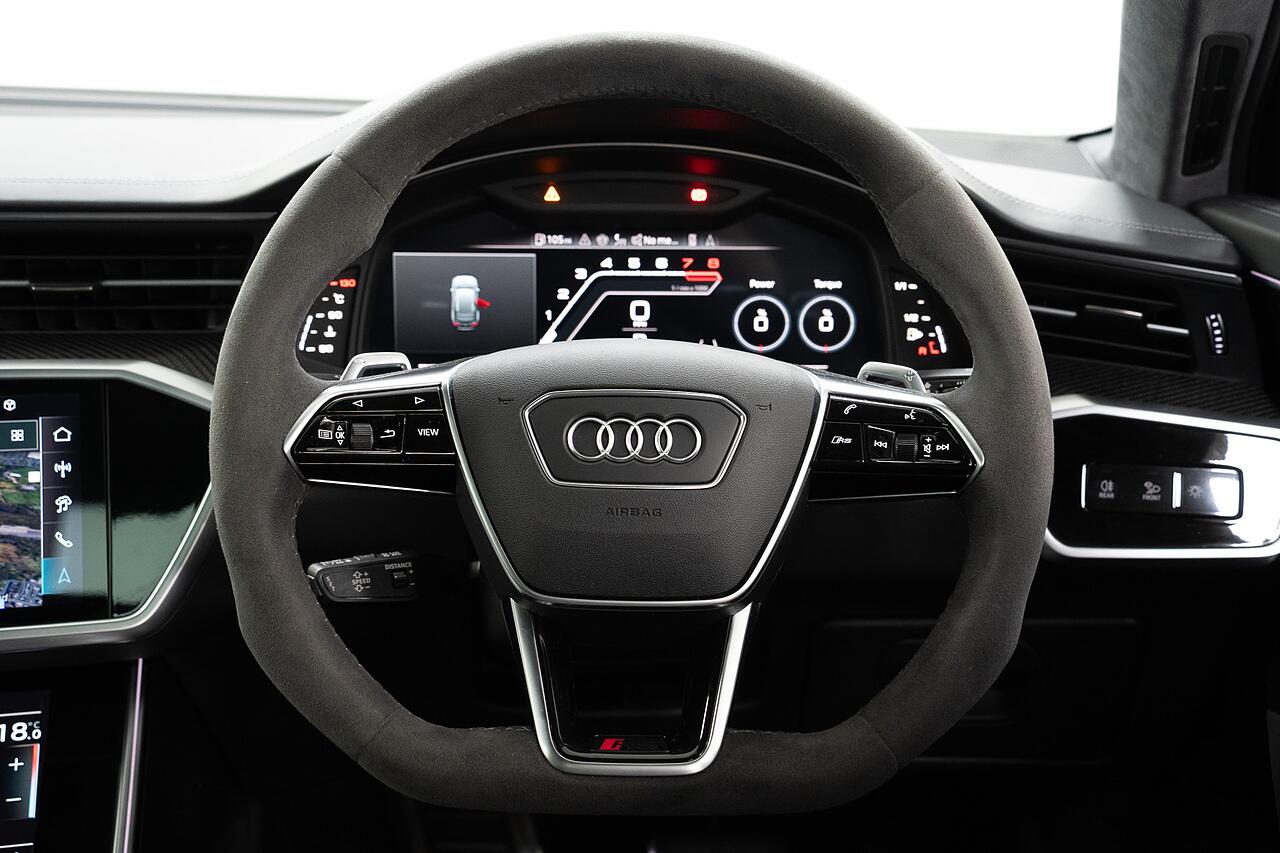 Audi RS6 view 9