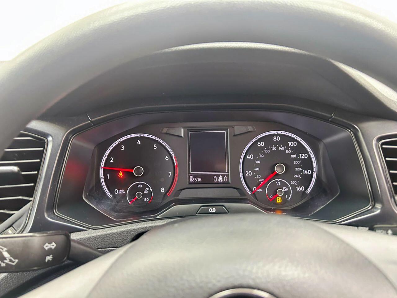 Volkswagen T-Roc view 18