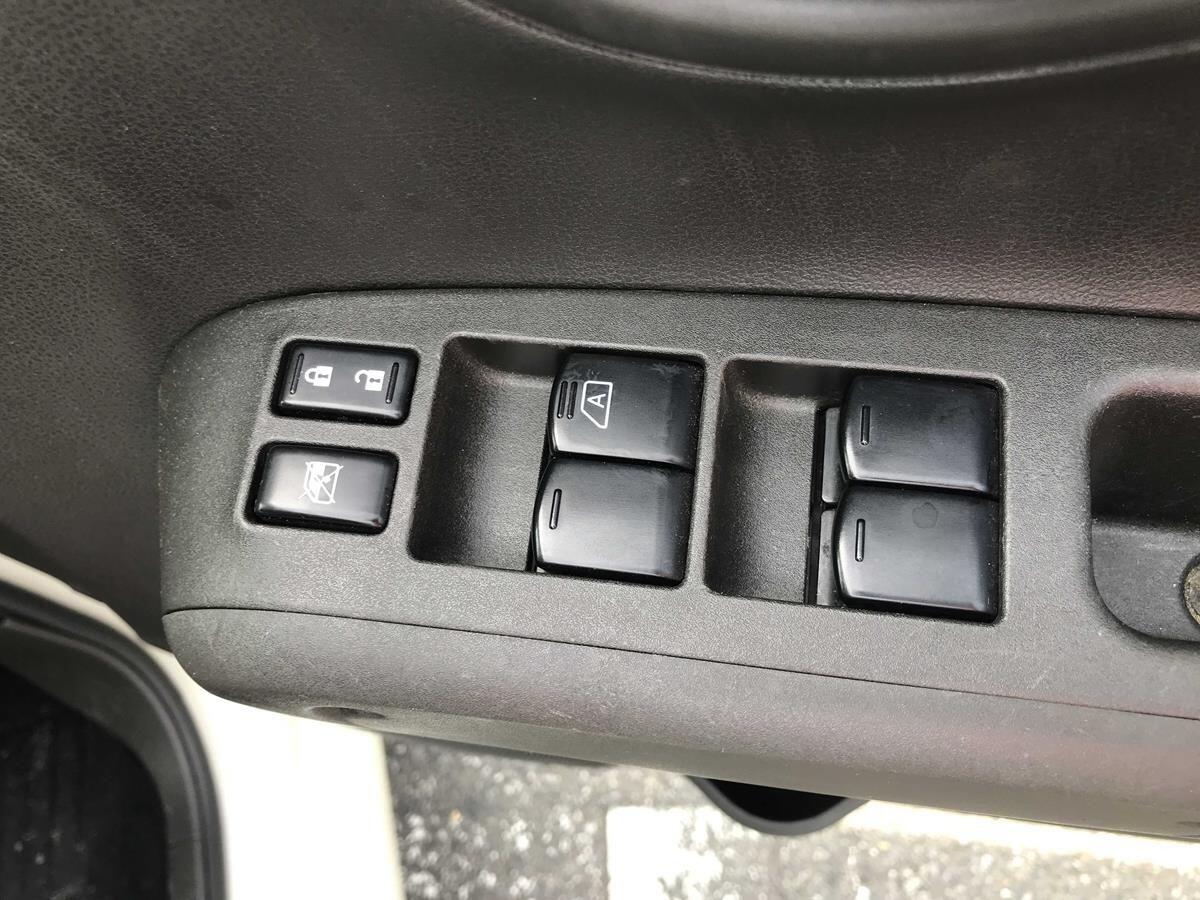 Nissan Cube view 25