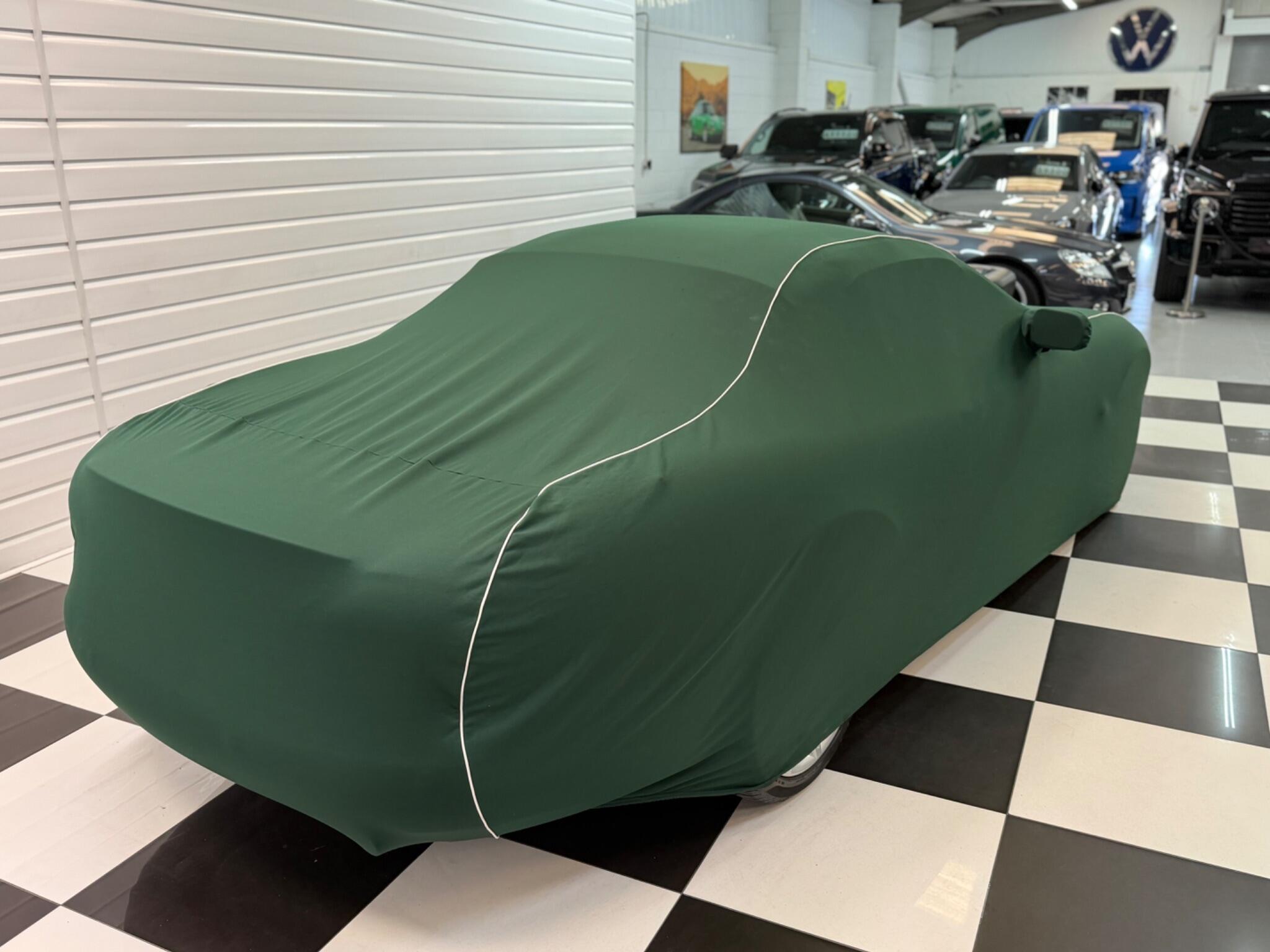 Jaguar XK8 view 39