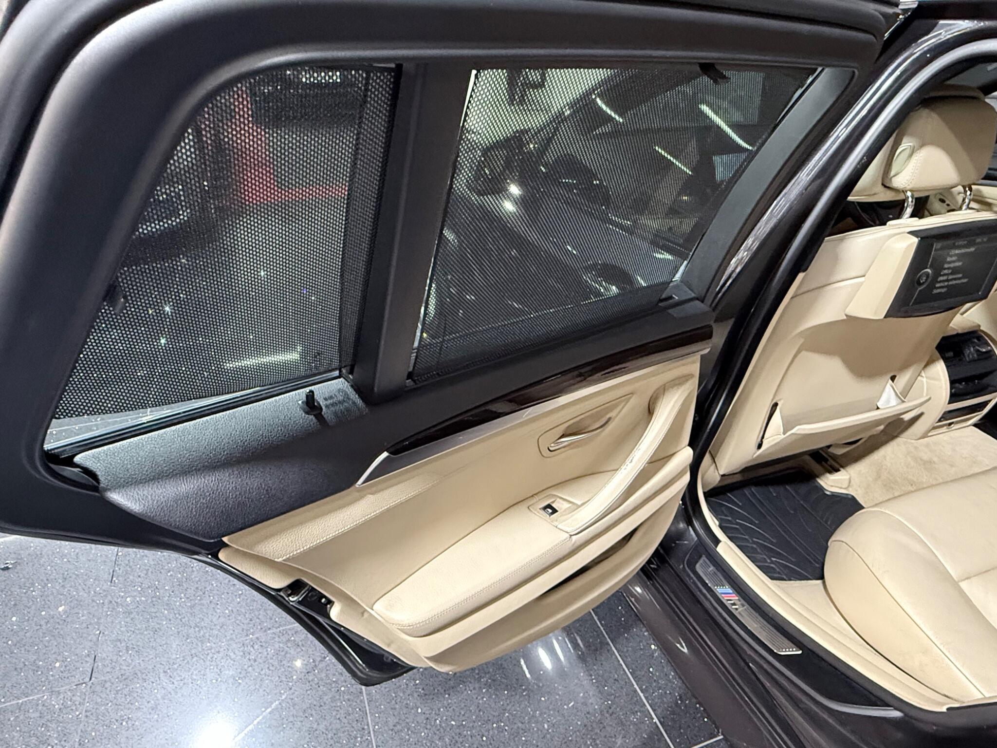 BMW 5 Series view 57