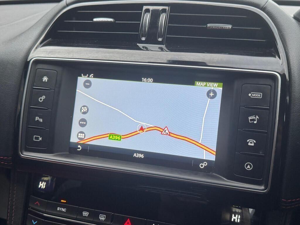 Jaguar F-Pace view 29