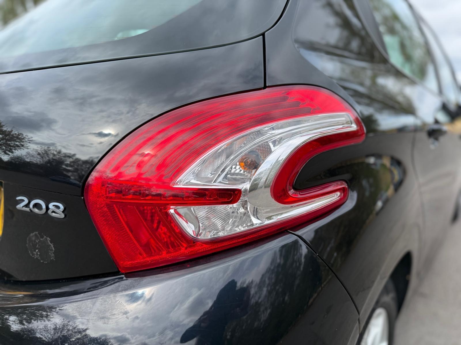 Peugeot 208 view 48
