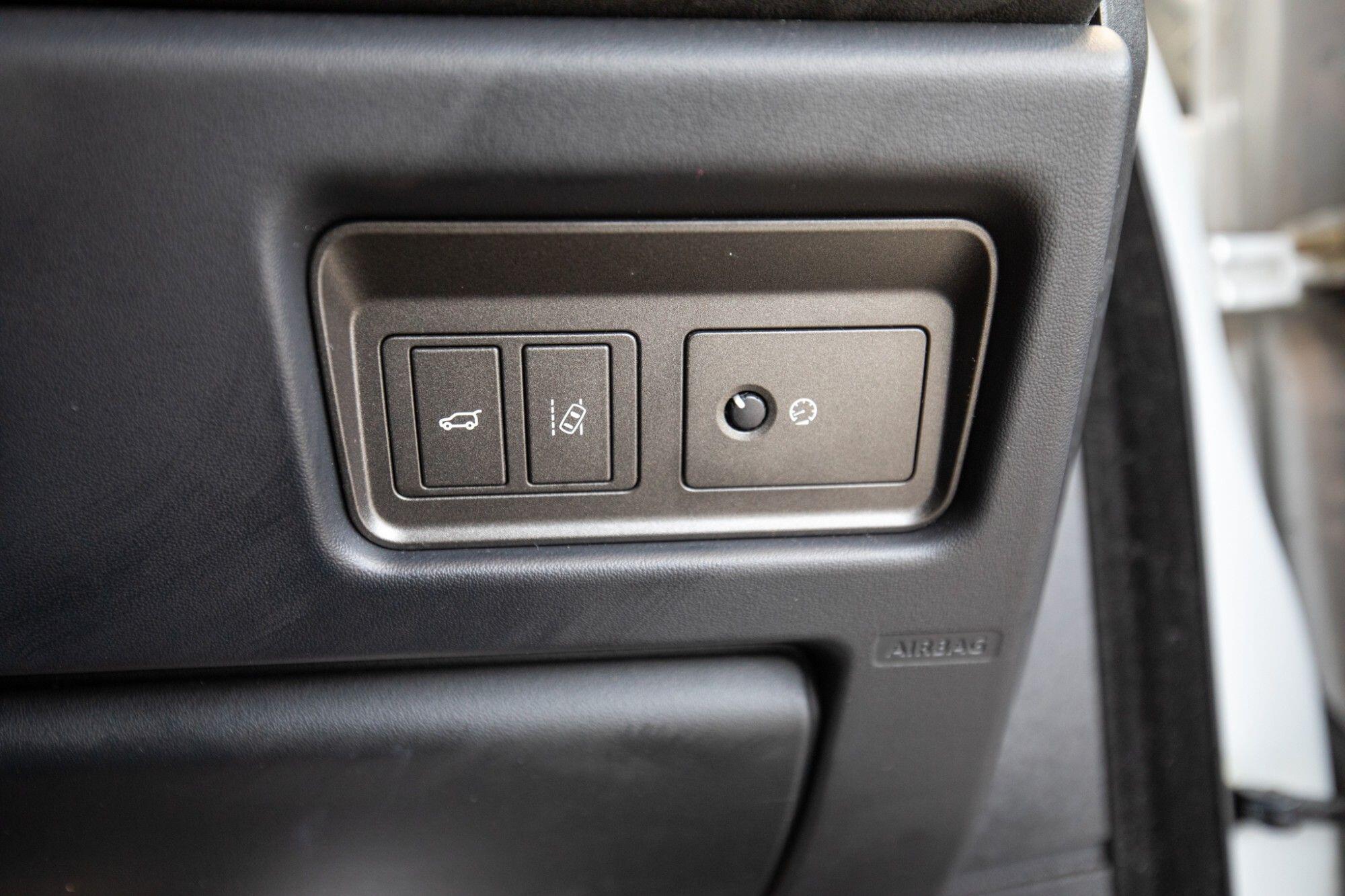 Land Rover Range Rover Evoque view 27