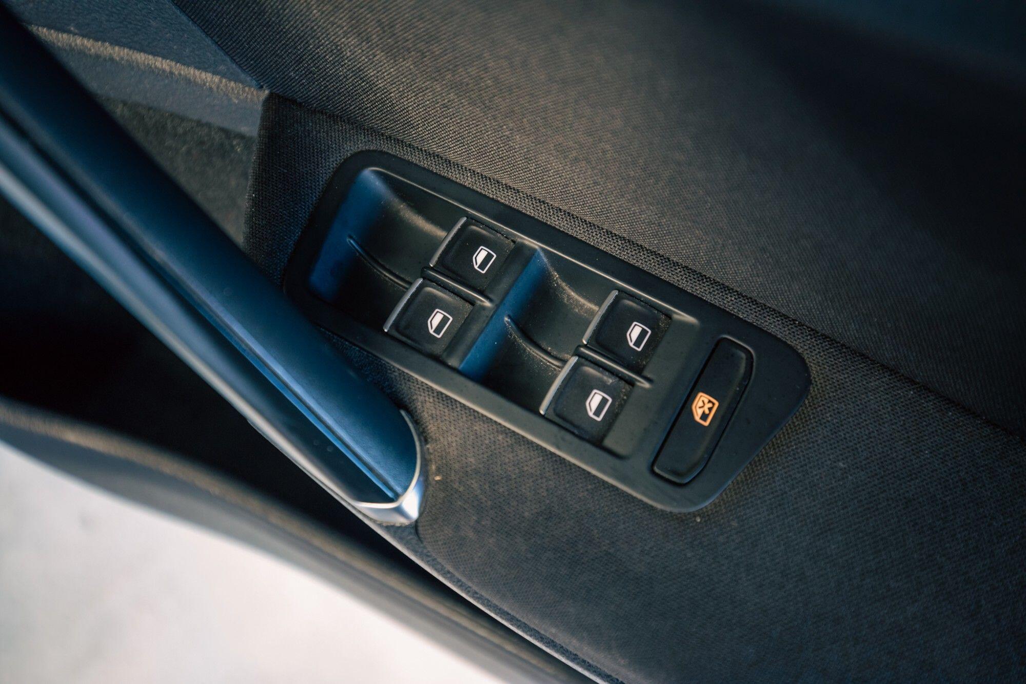 Volkswagen Golf view 10