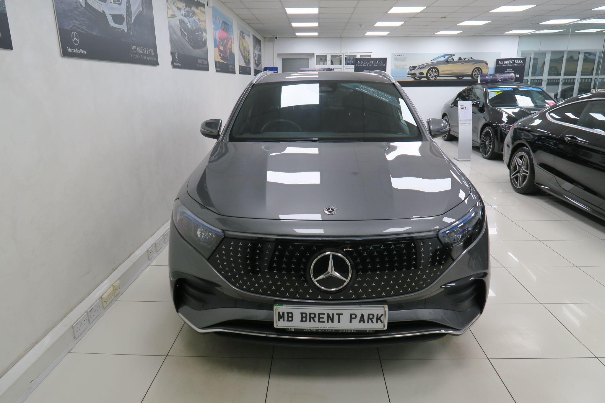 Mercedes-Benz EQA view 2