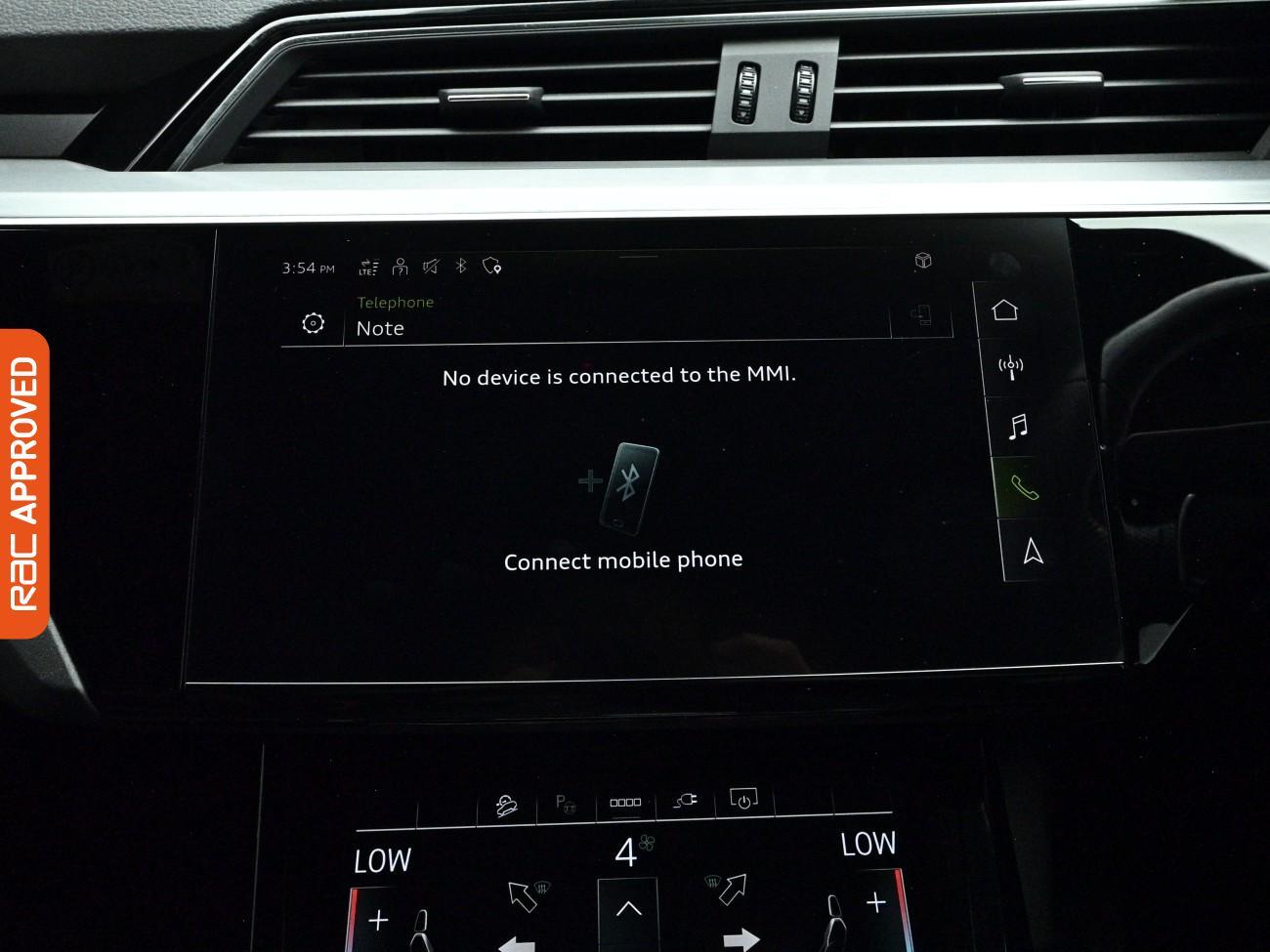 Audi E-Tron view 22