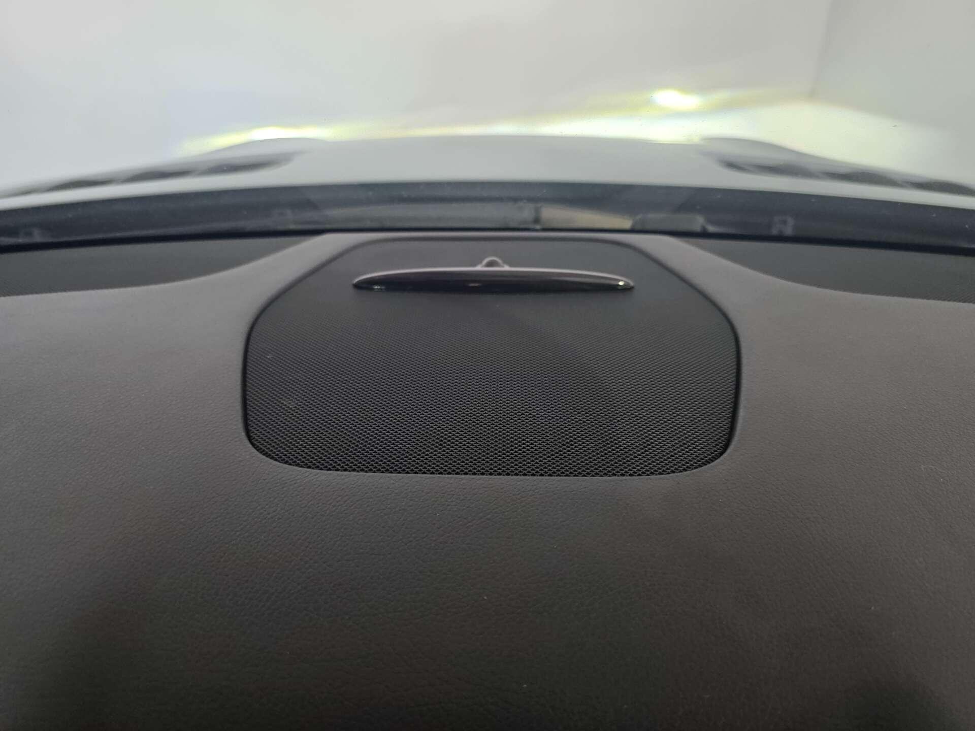 Mercedes-Benz Gle view 32