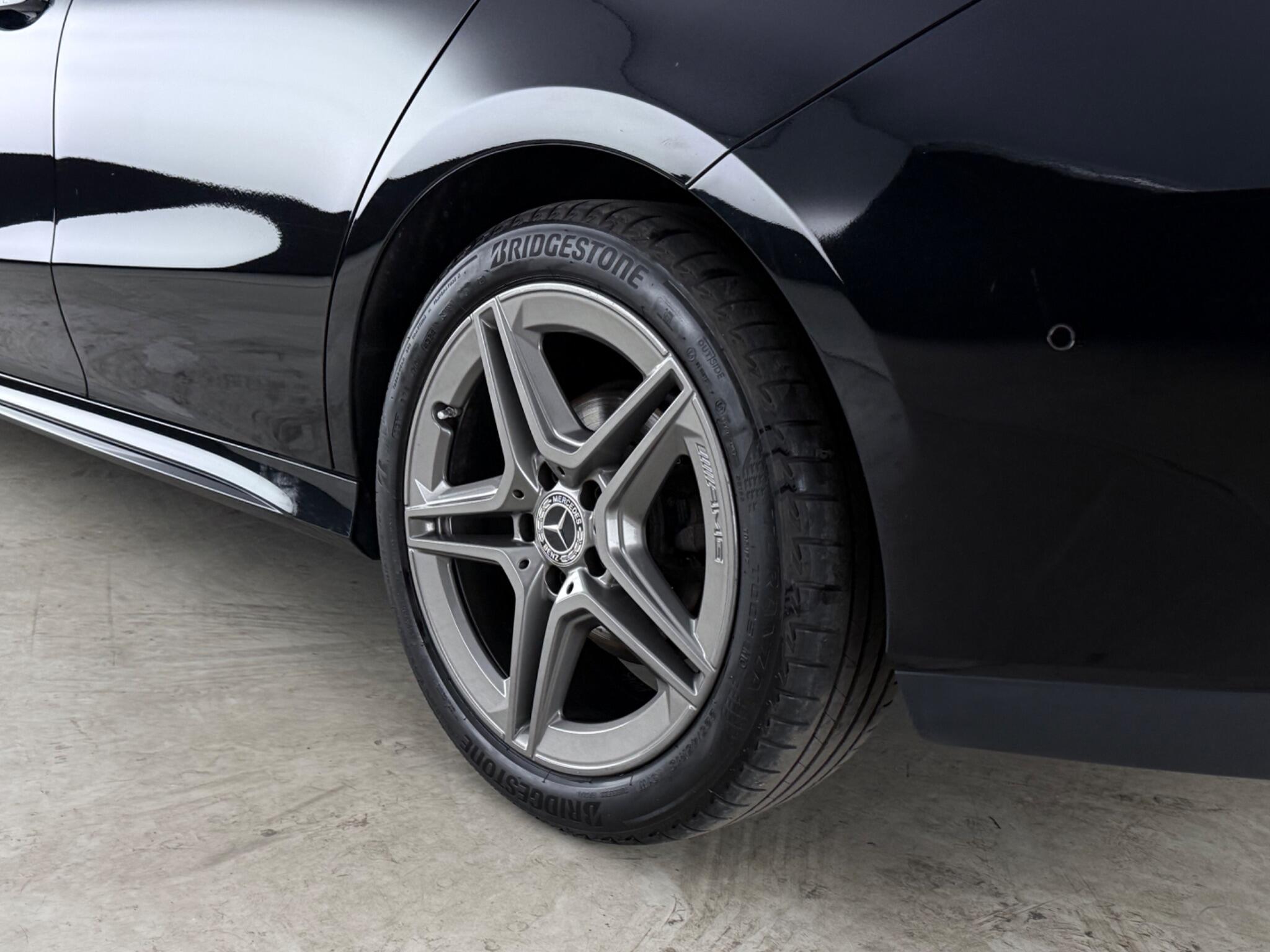 Mercedes-Benz Cla view 8