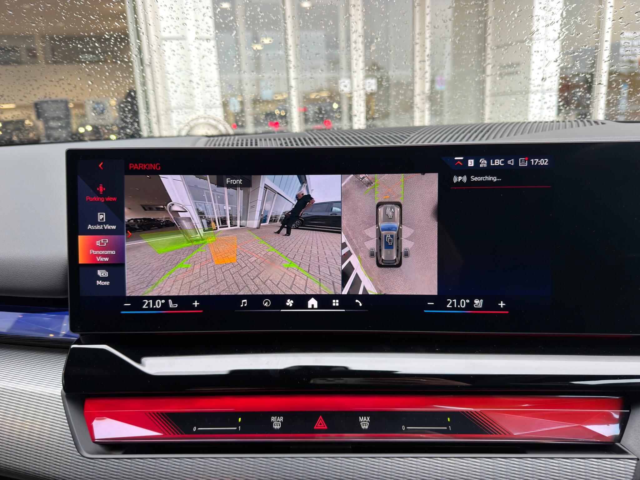BMW 5 Series view 30