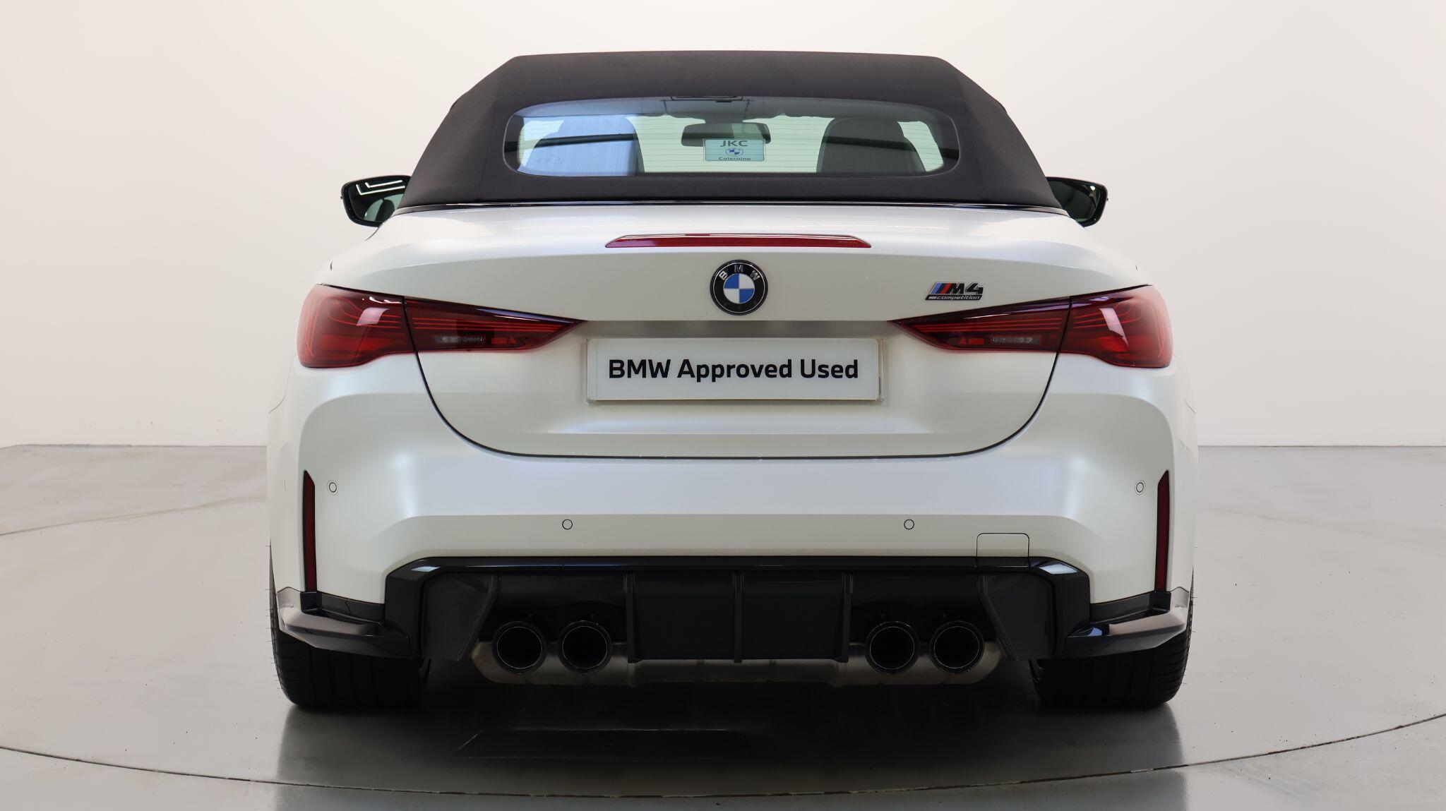 BMW M4 view 21