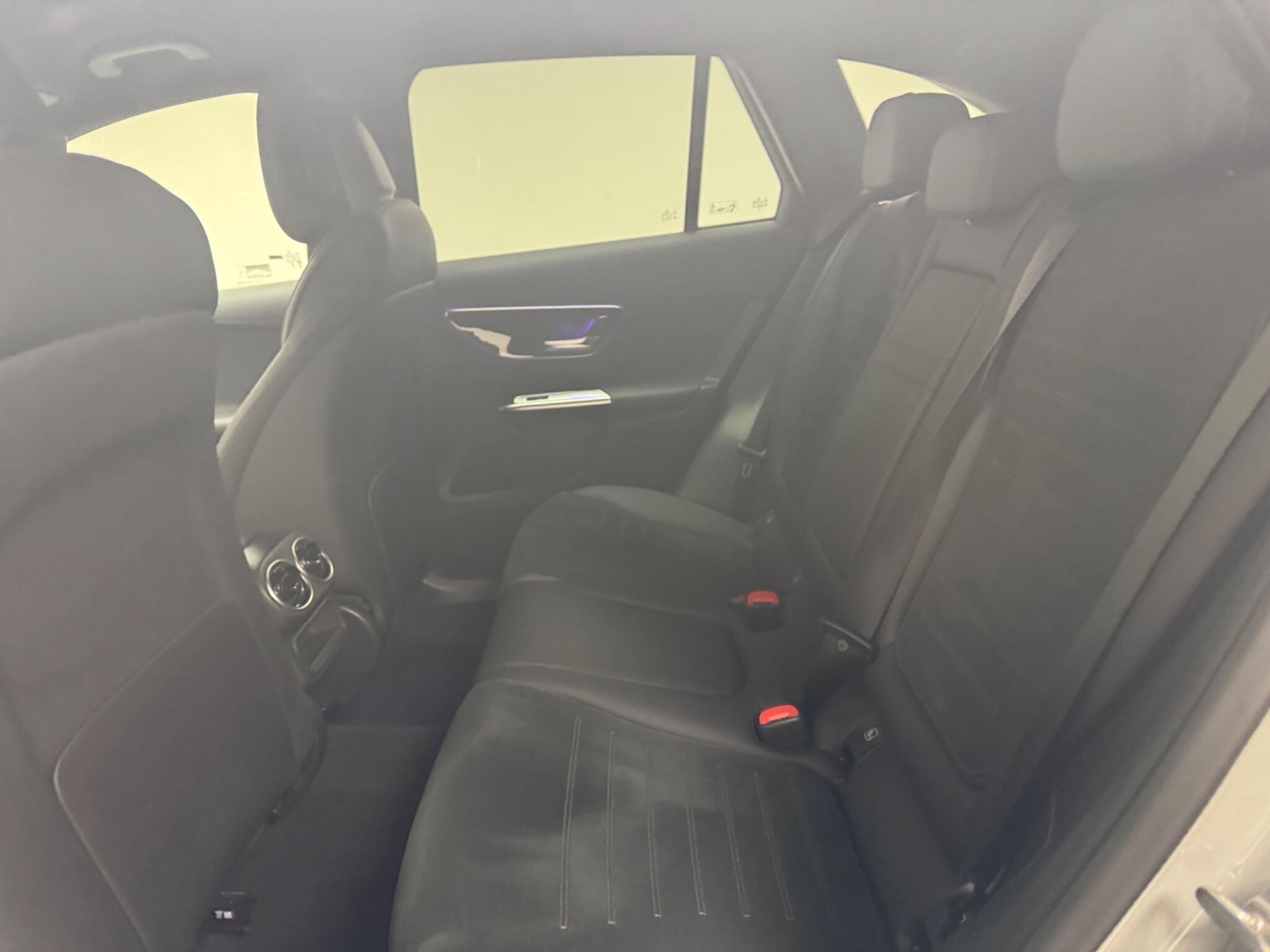 Mercedes-Benz GLC view 10