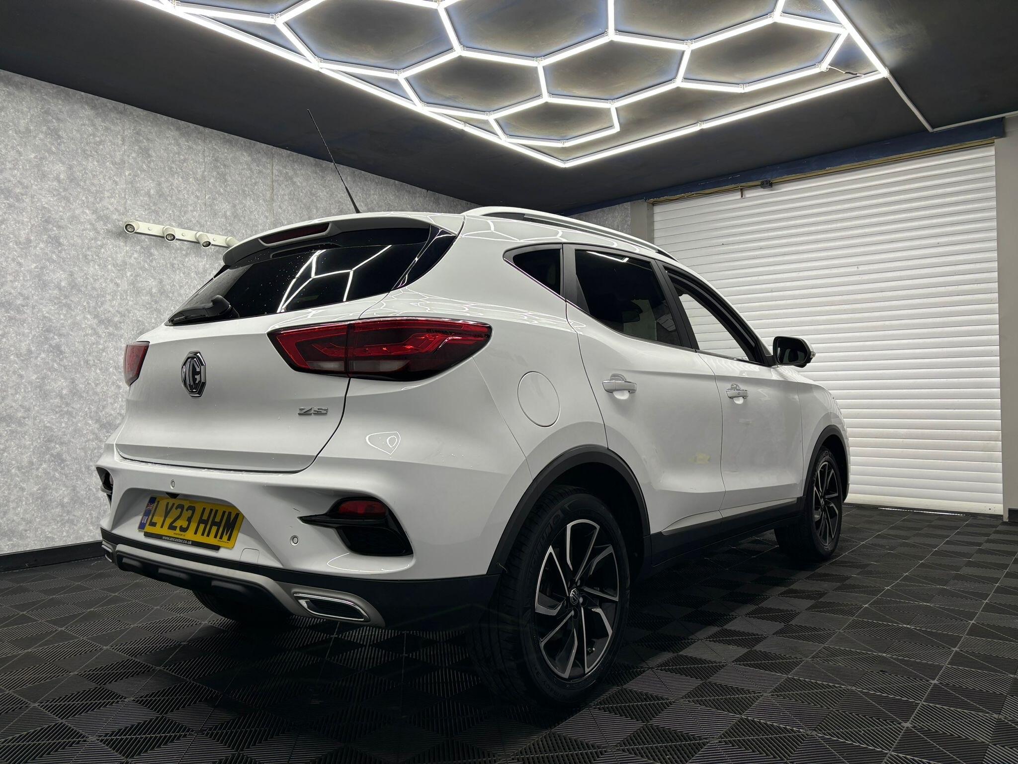 MG MG ZS view 2