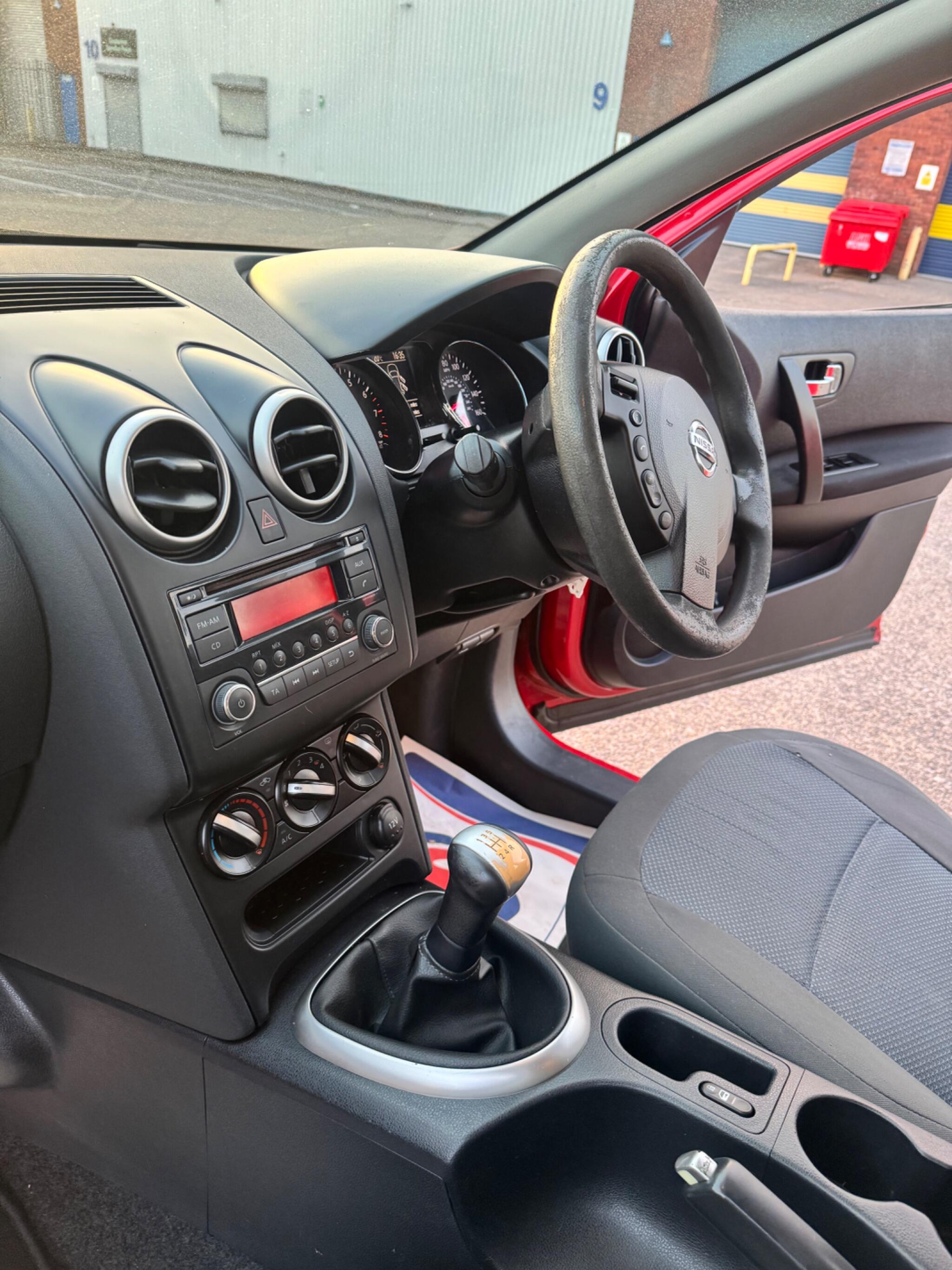 Nissan Qashqai+2 view 19