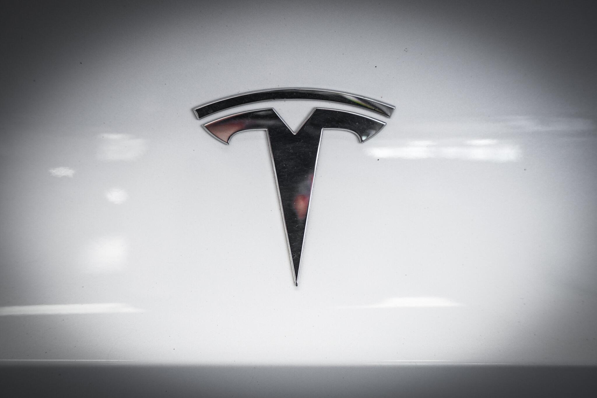 Tesla Model 3 view 41