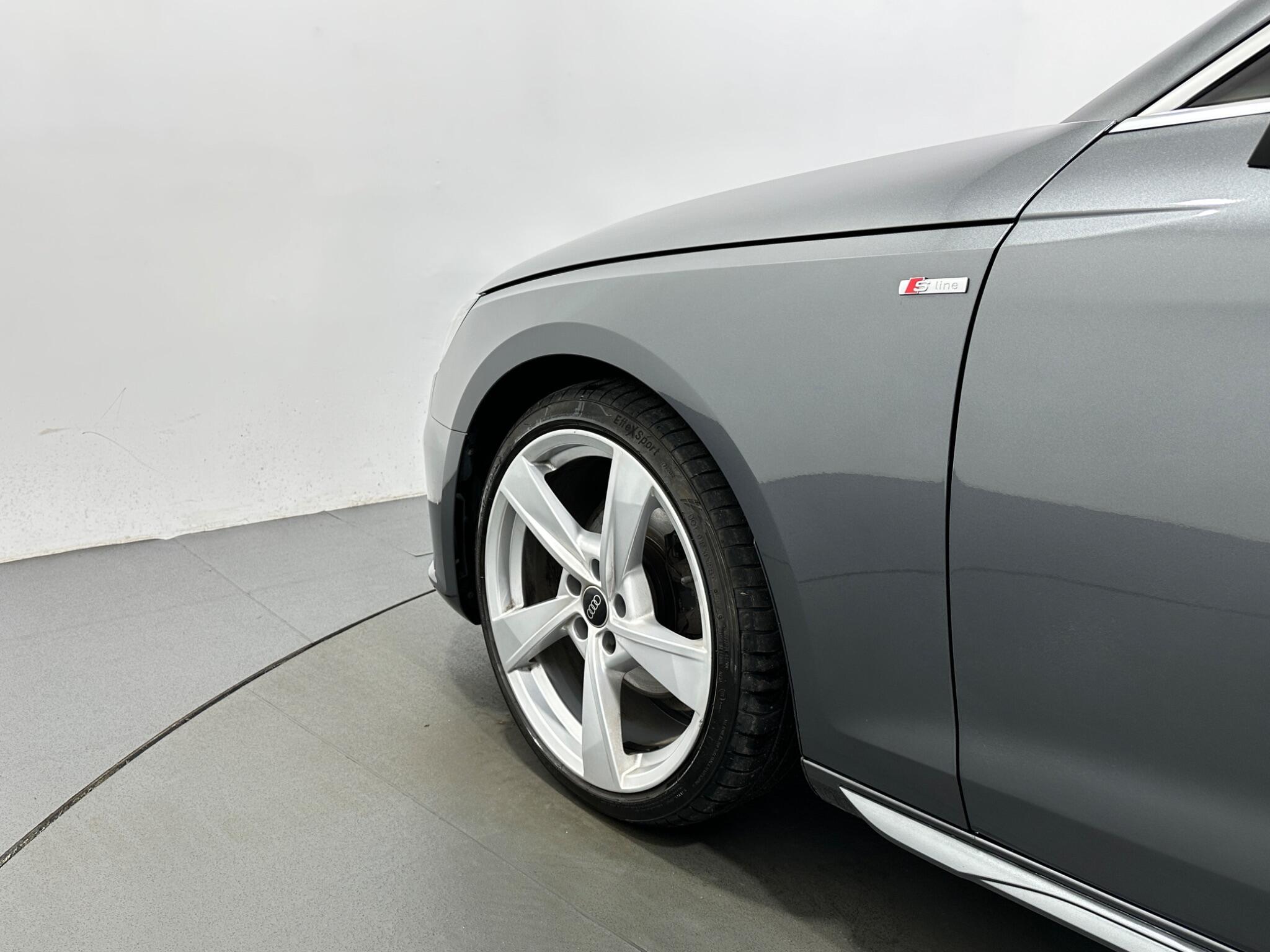 Audi A4 view 50