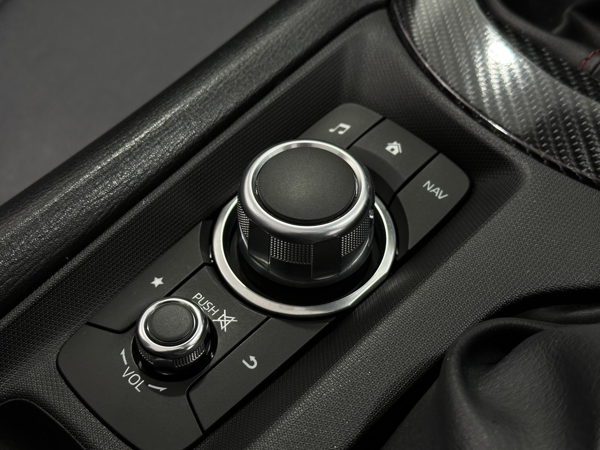 Mazda MX-5 view 21
