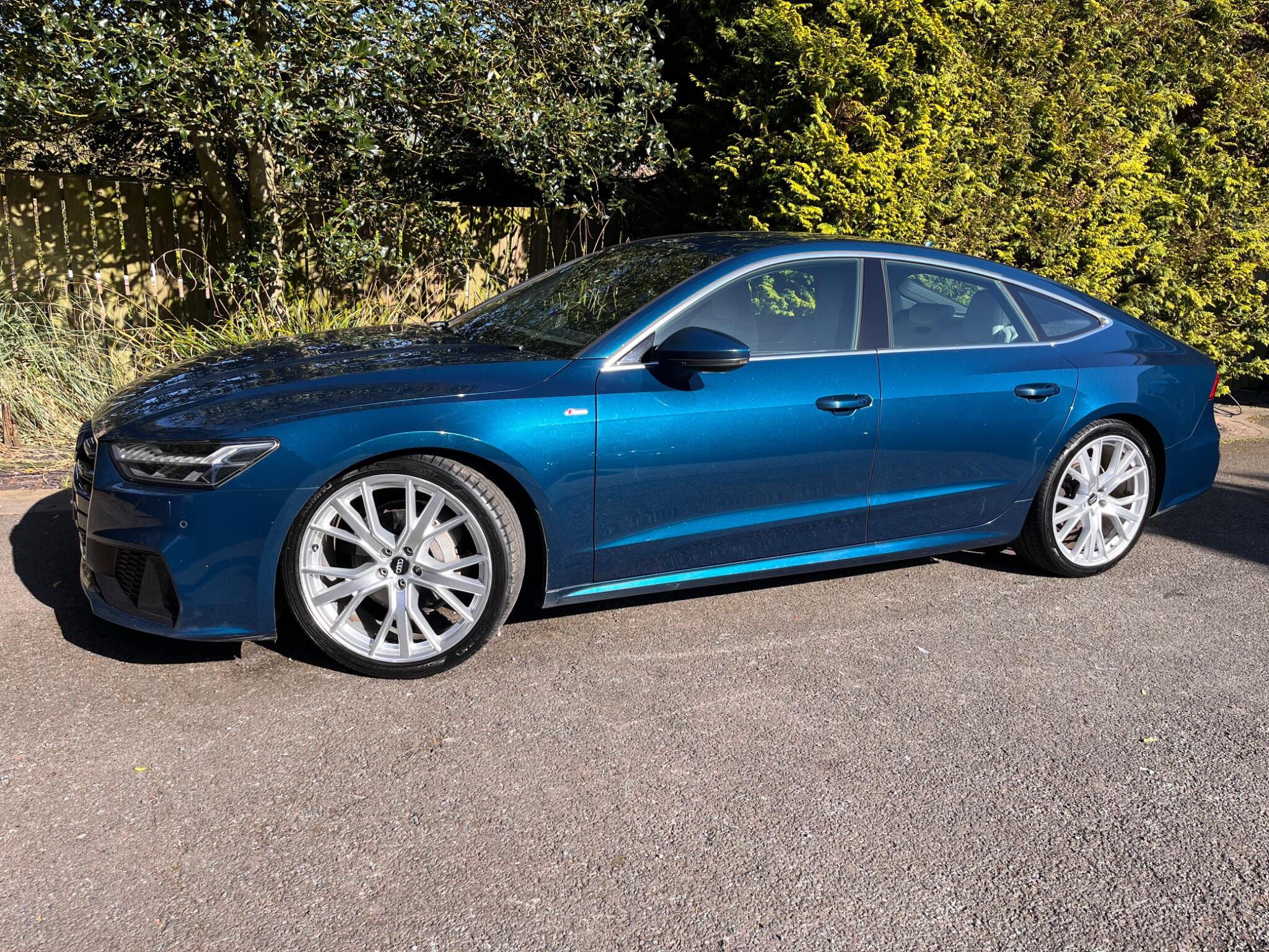 Audi A7 view 7