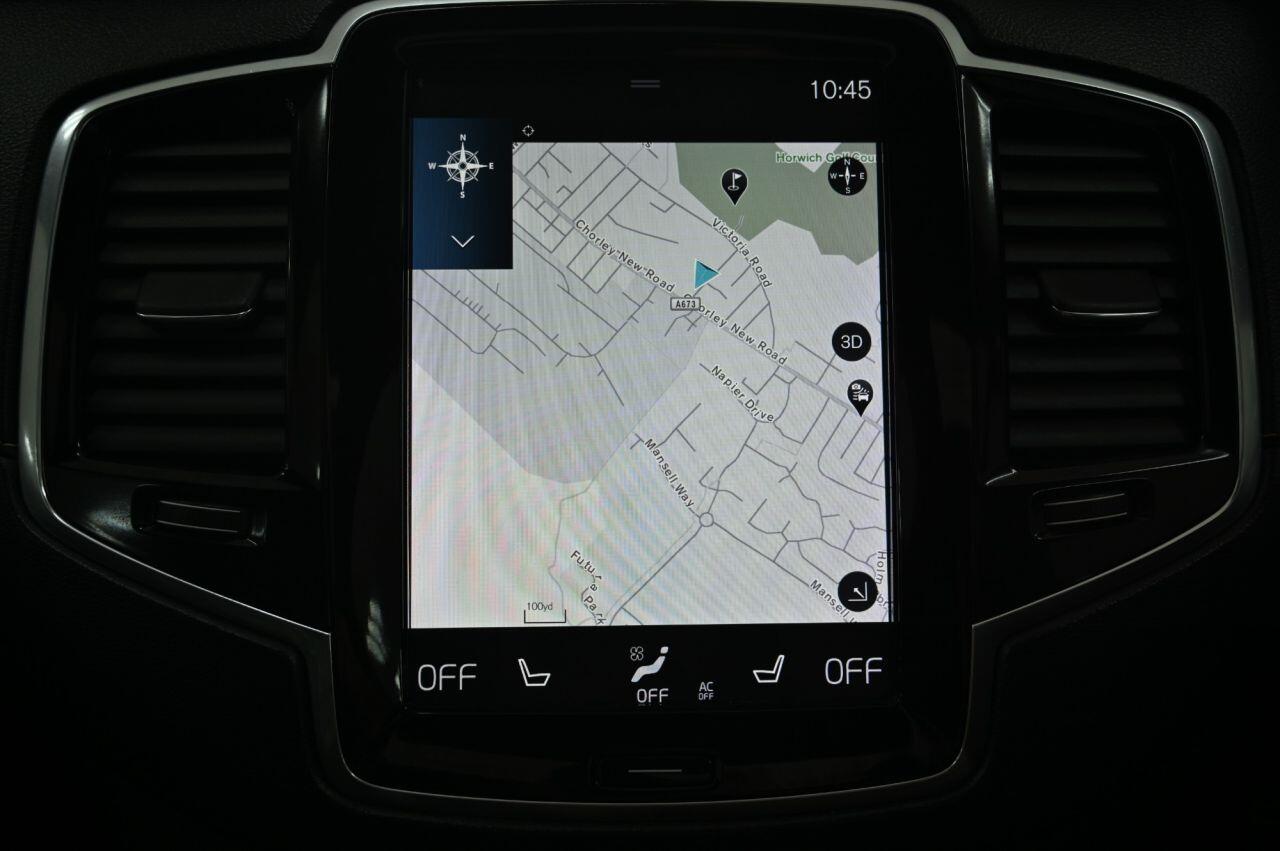Volvo XC90 view 32