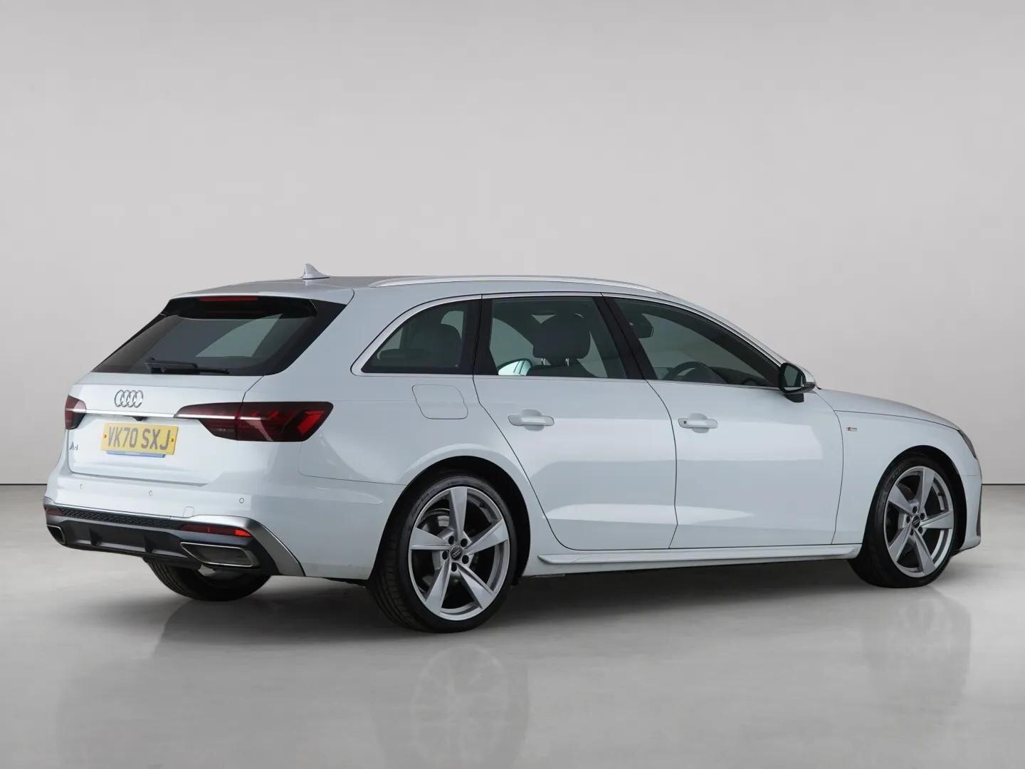 Audi A4 view 7