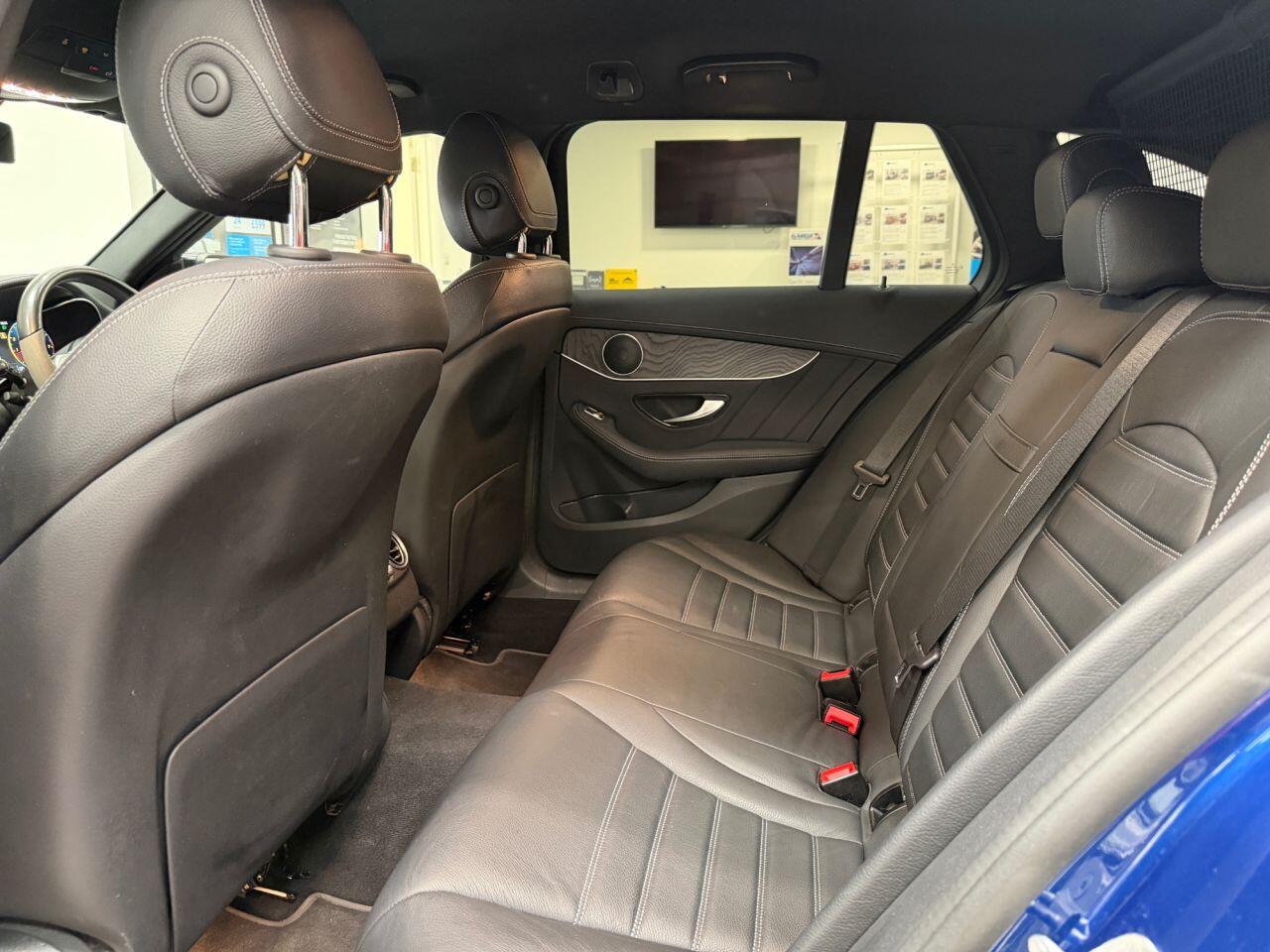 Mercedes-Benz C Class view 16