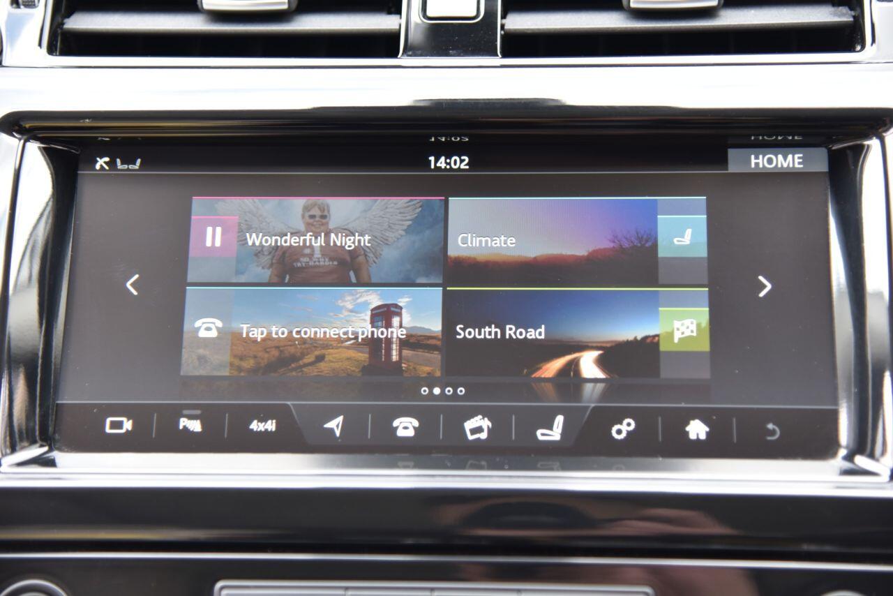 Land Rover Discovery view 40