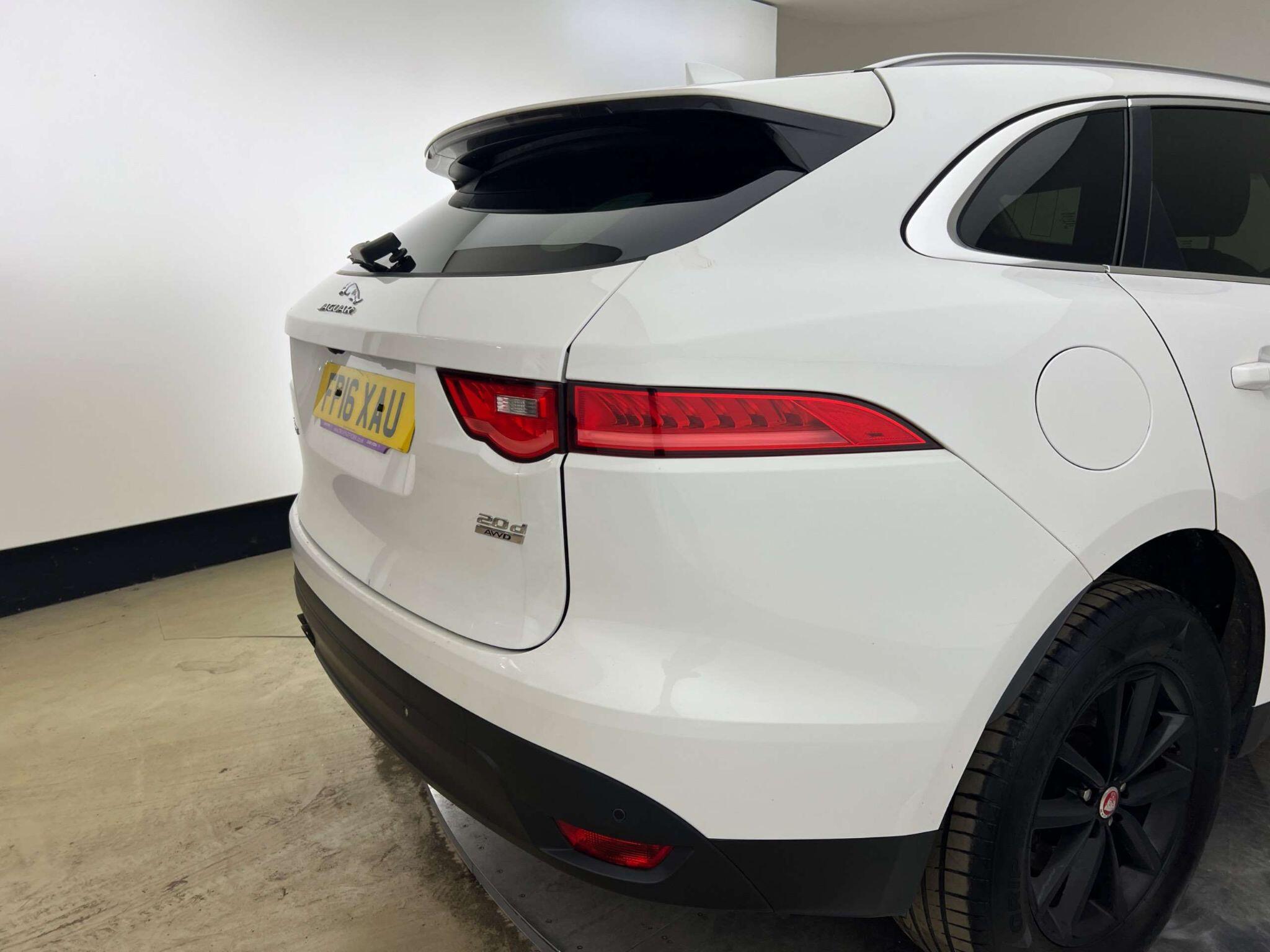 Jaguar F-Pace view 15