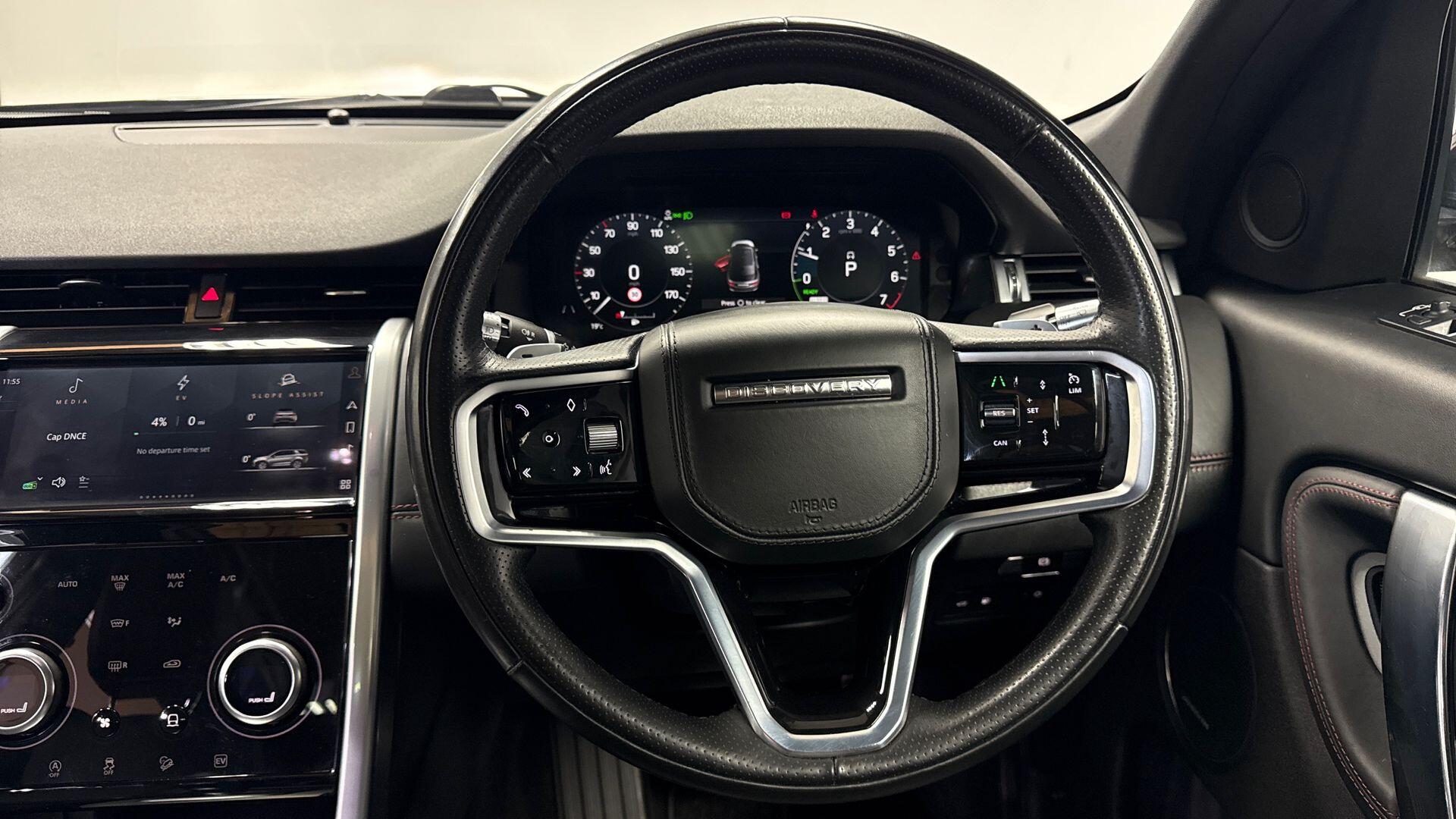 Land Rover Discovery Sport view 15