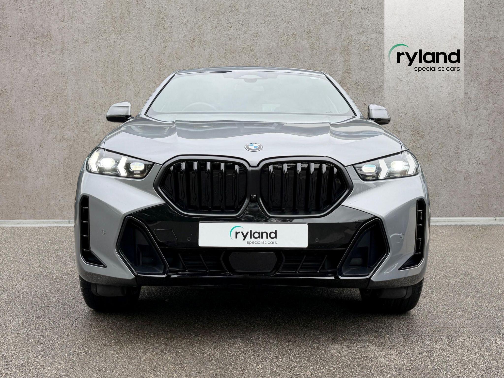 BMW X6 view 2